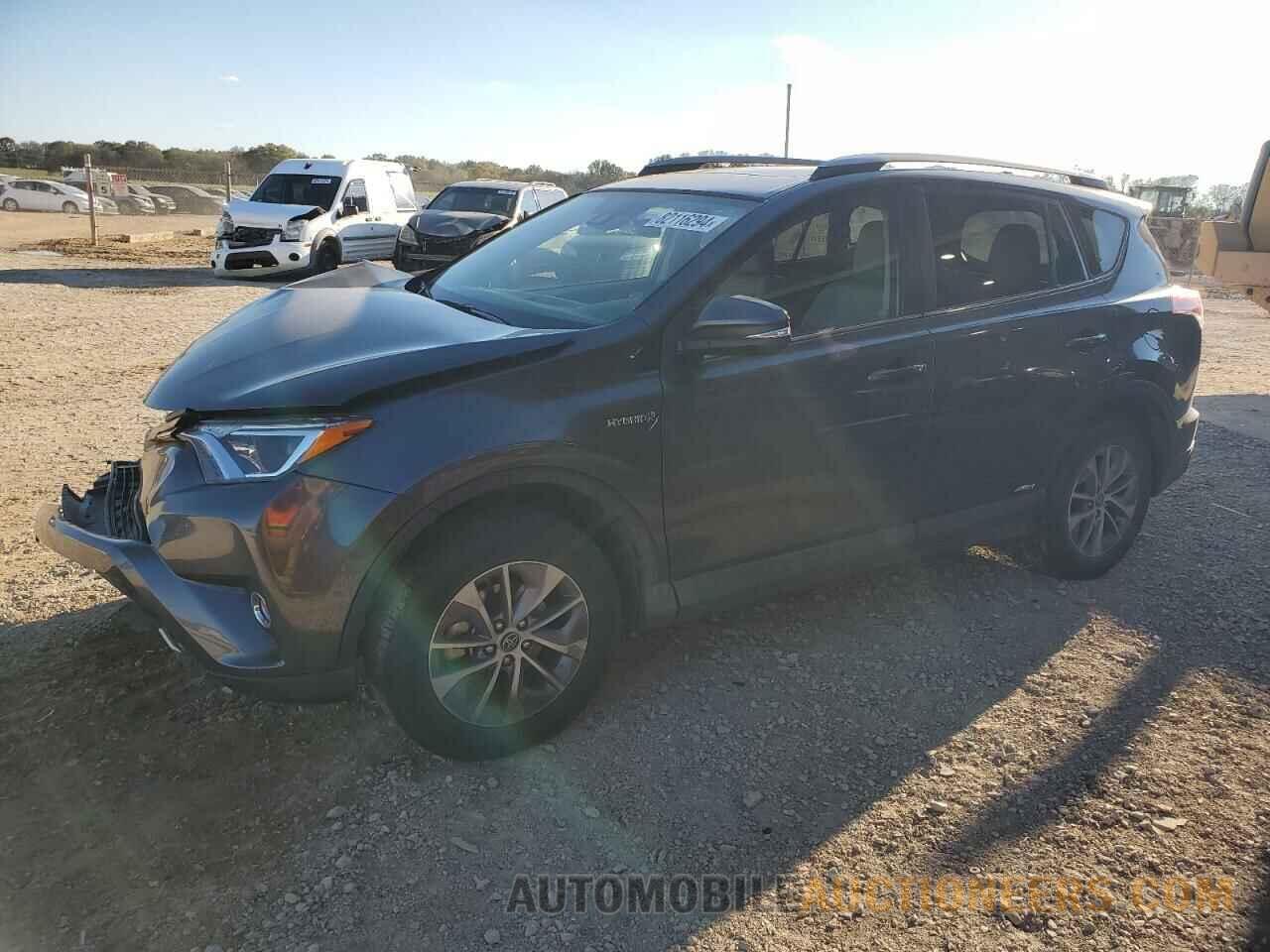 JTMRJREV8JD257866 TOYOTA RAV4 2018