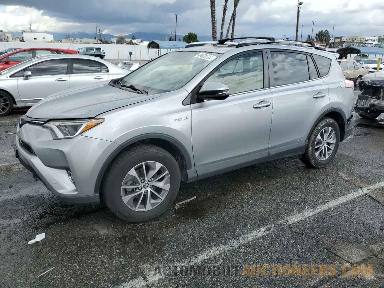 JTMRJREV9HD084806 TOYOTA RAV4 2017