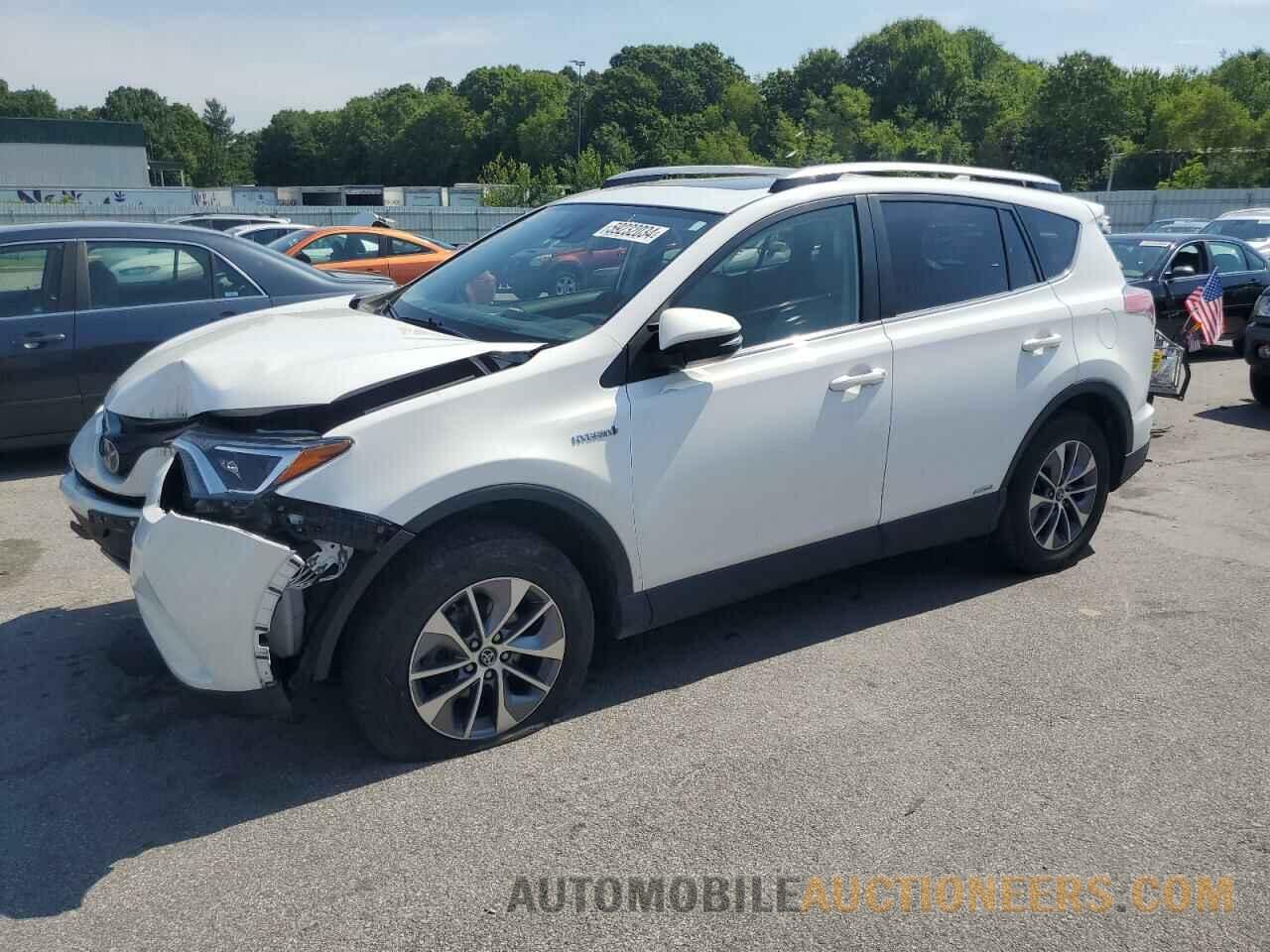 JTMRJREV9HD097815 TOYOTA RAV4 2017