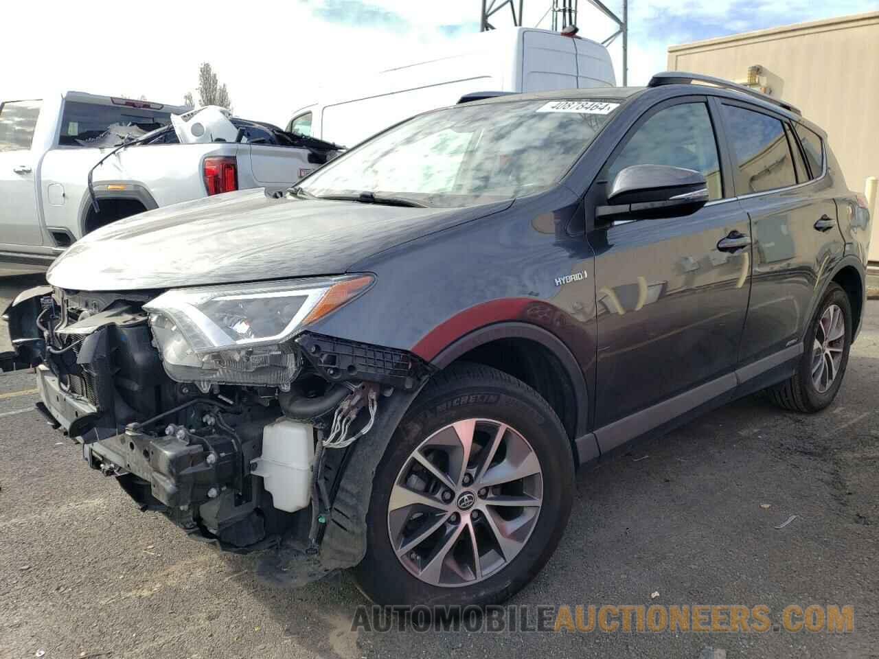 JTMRJREVXHD077086 TOYOTA RAV4 2017