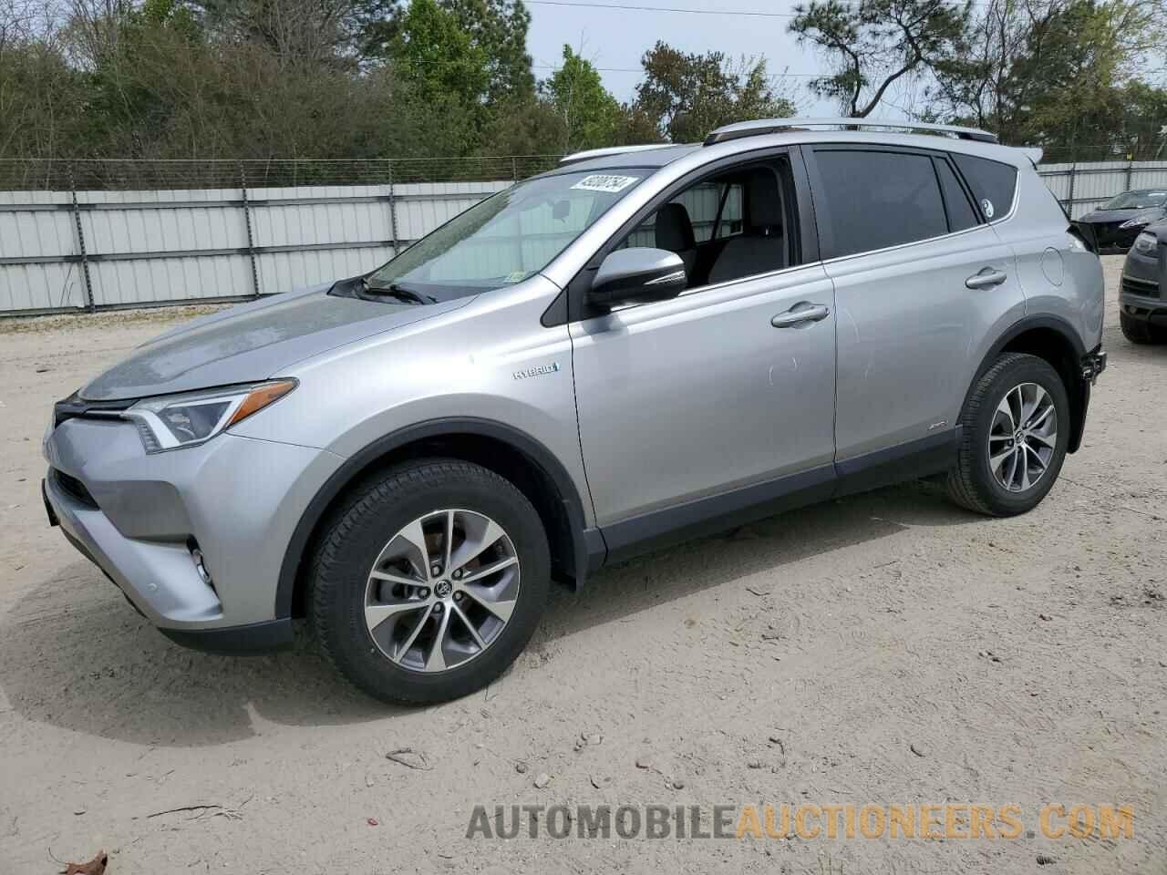 JTMRJREVXJD155601 TOYOTA RAV4 2018