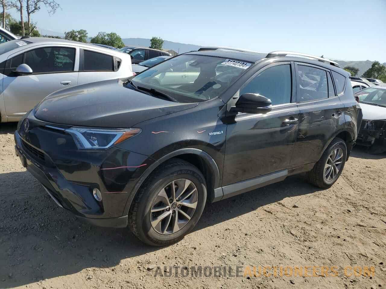 JTMRJREVXJD214565 TOYOTA RAV4 2018