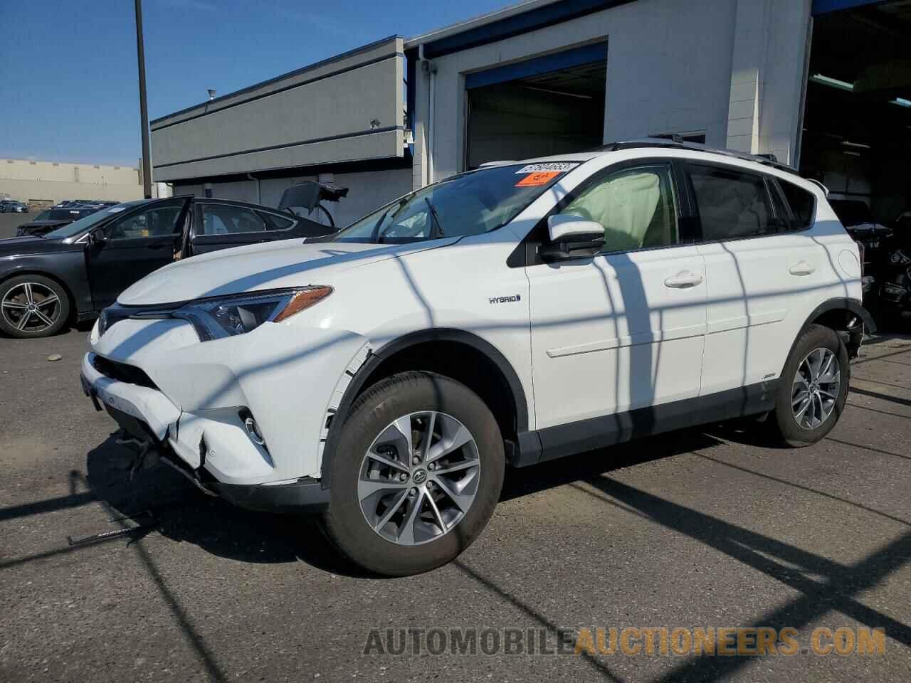 JTMRJREVXJD254628 TOYOTA RAV4 2018