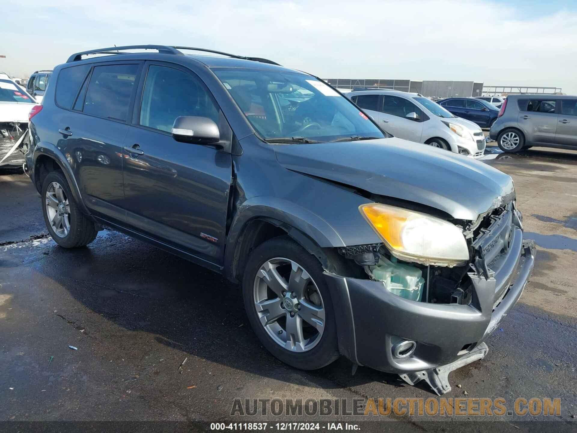 JTMRK4DVXB5099530 TOYOTA RAV4 2011