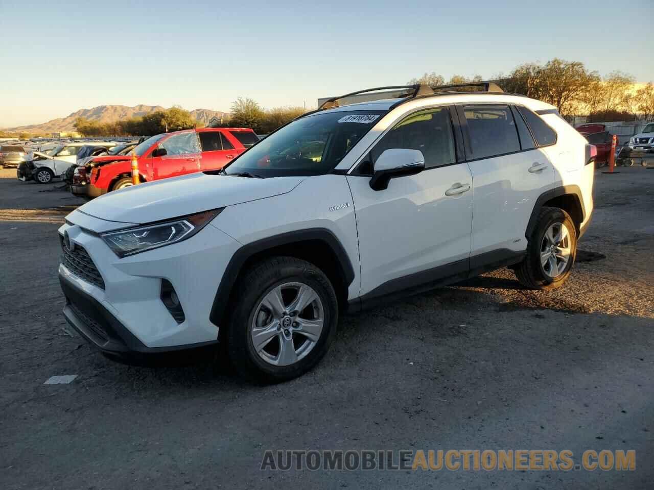 JTMRWRFV1MD135385 TOYOTA RAV4 2021