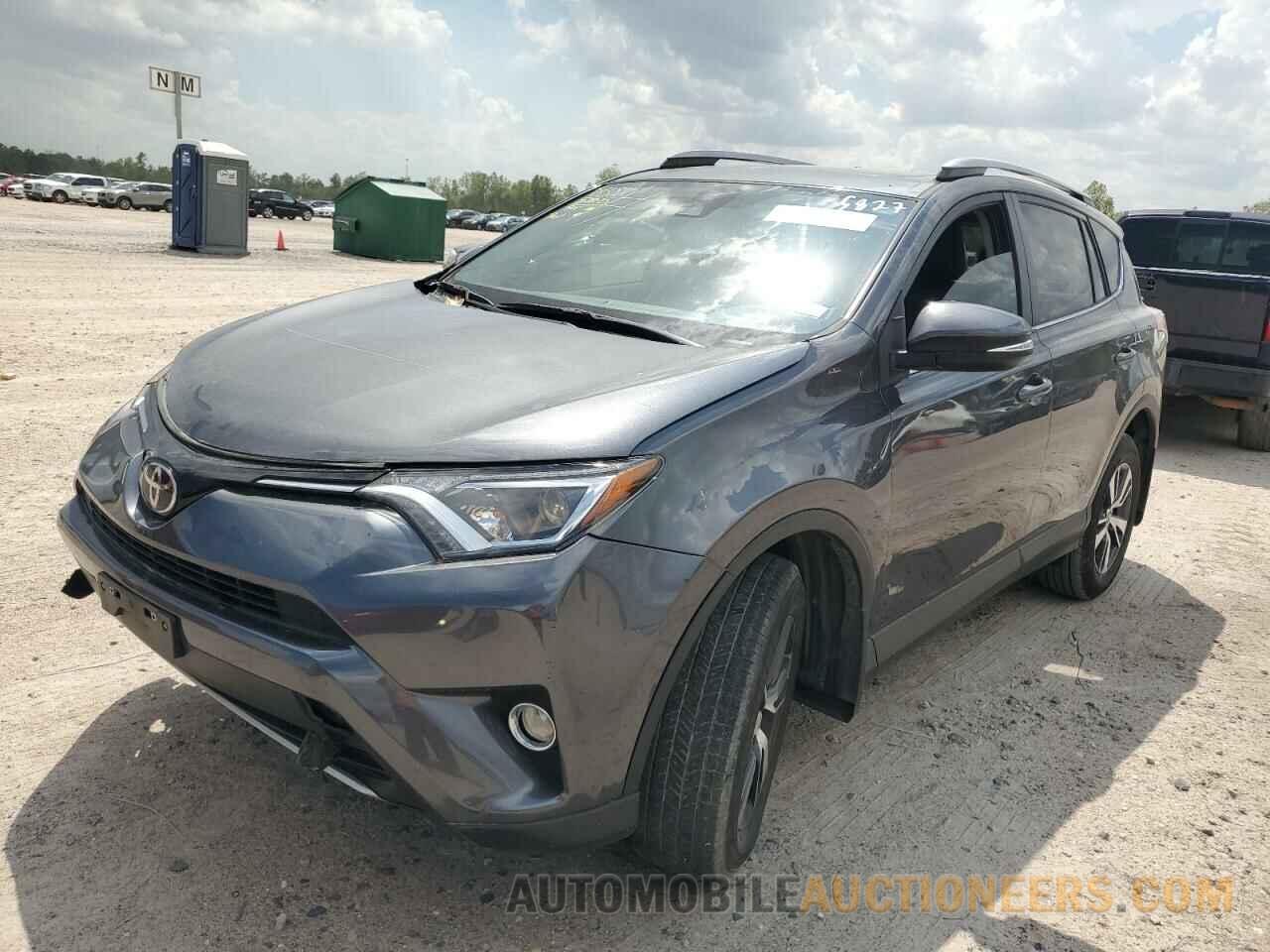 JTMWFREV0HD095827 TOYOTA RAV4 2017