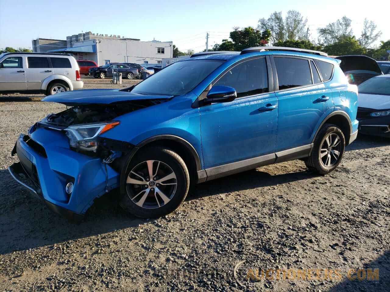 JTMWFREV0HJ102423 TOYOTA RAV4 2017