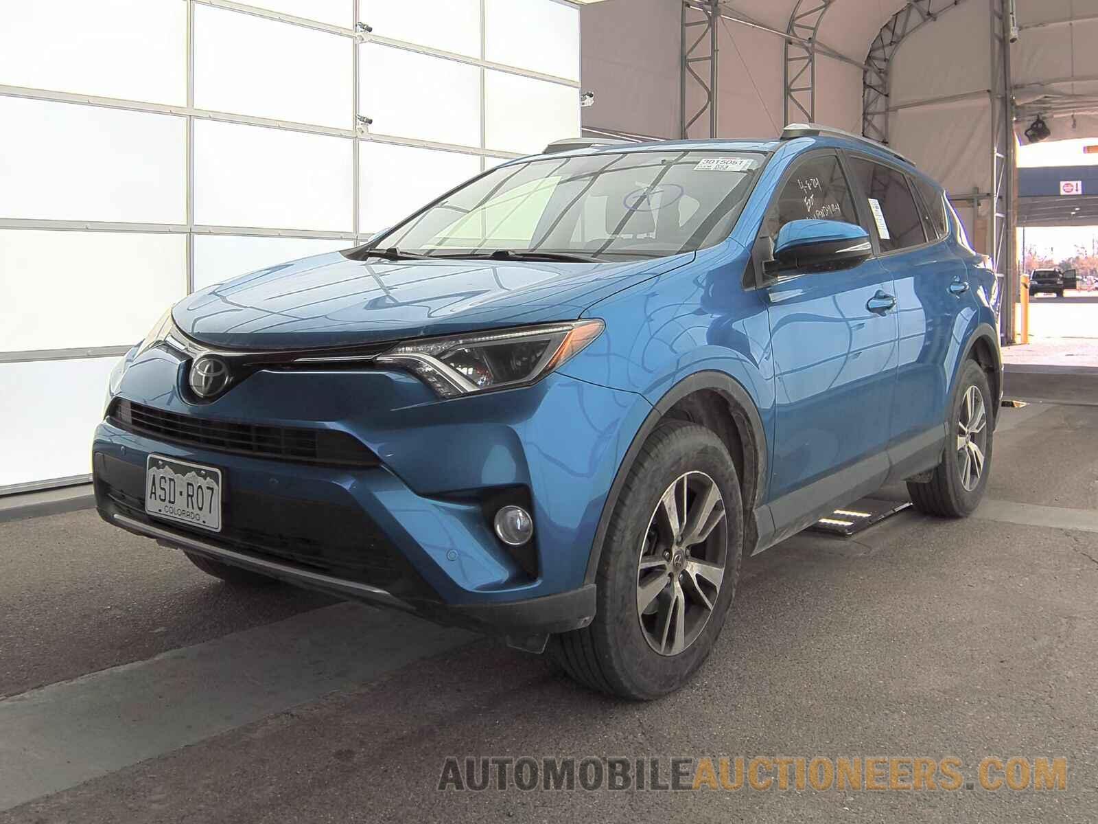 JTMWFREV0JJ207243 Toyota RAV4 2018