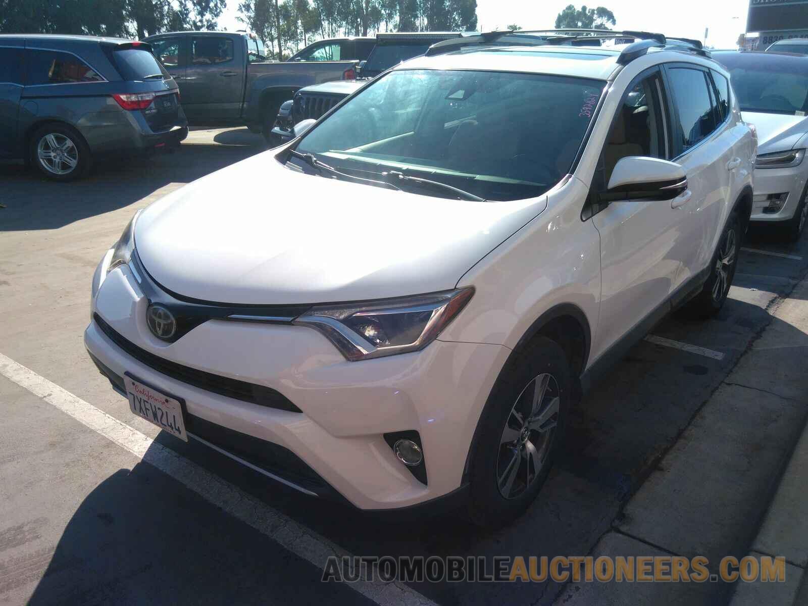 JTMWFREV1HJ703839 Toyota RAV4 2017