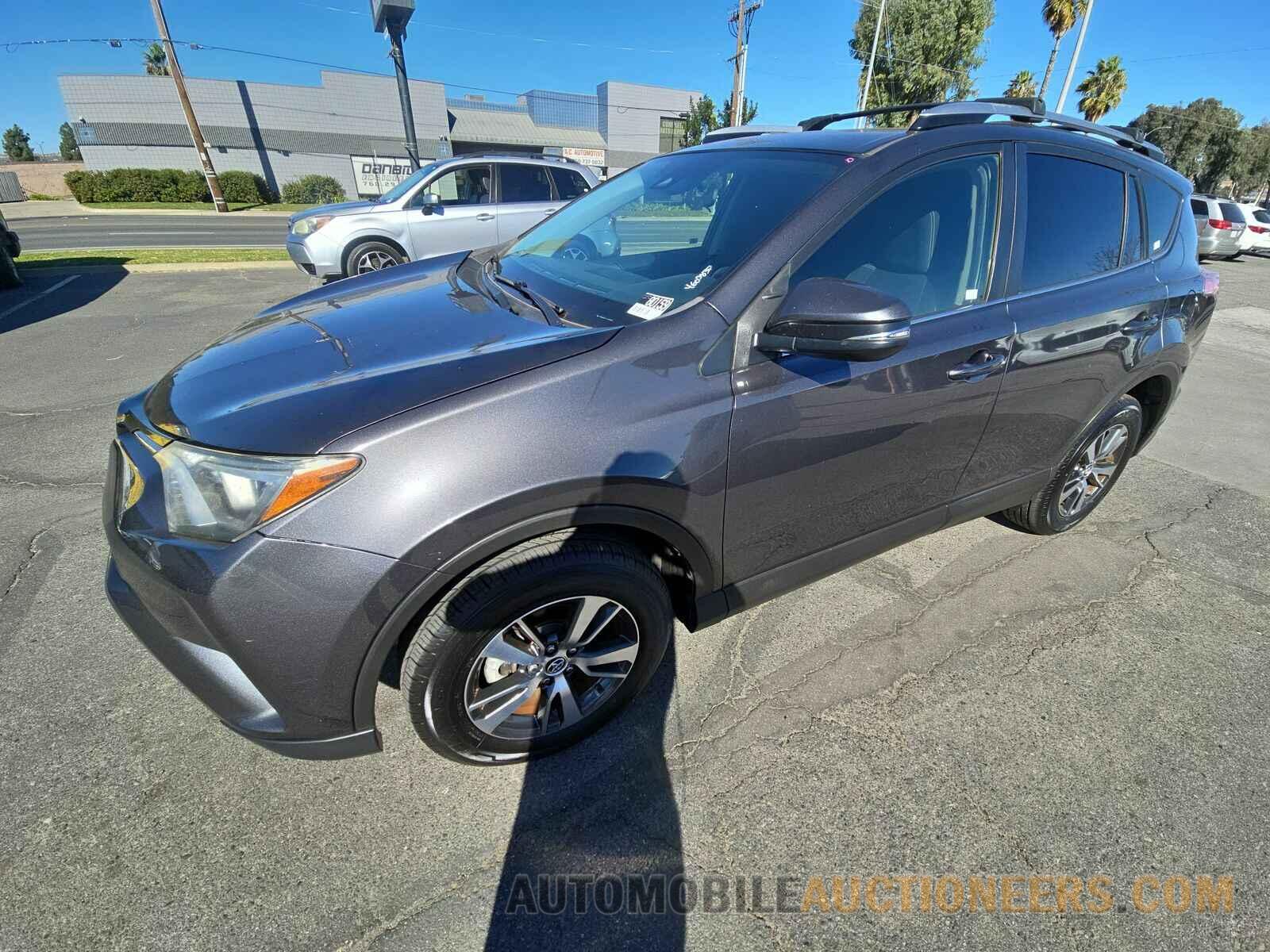 JTMWFREV1JJ154584 Toyota RAV4 2018