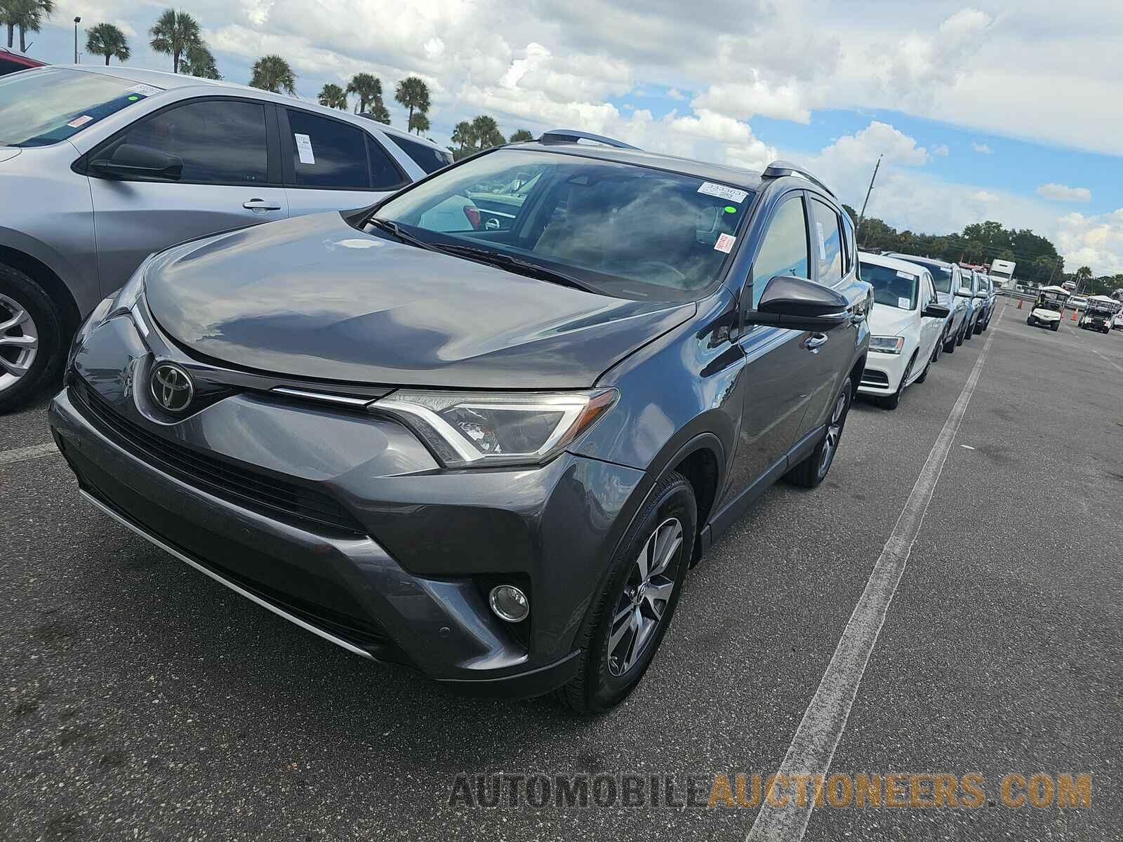 JTMWFREV1JJ164886 Toyota RAV4 2018