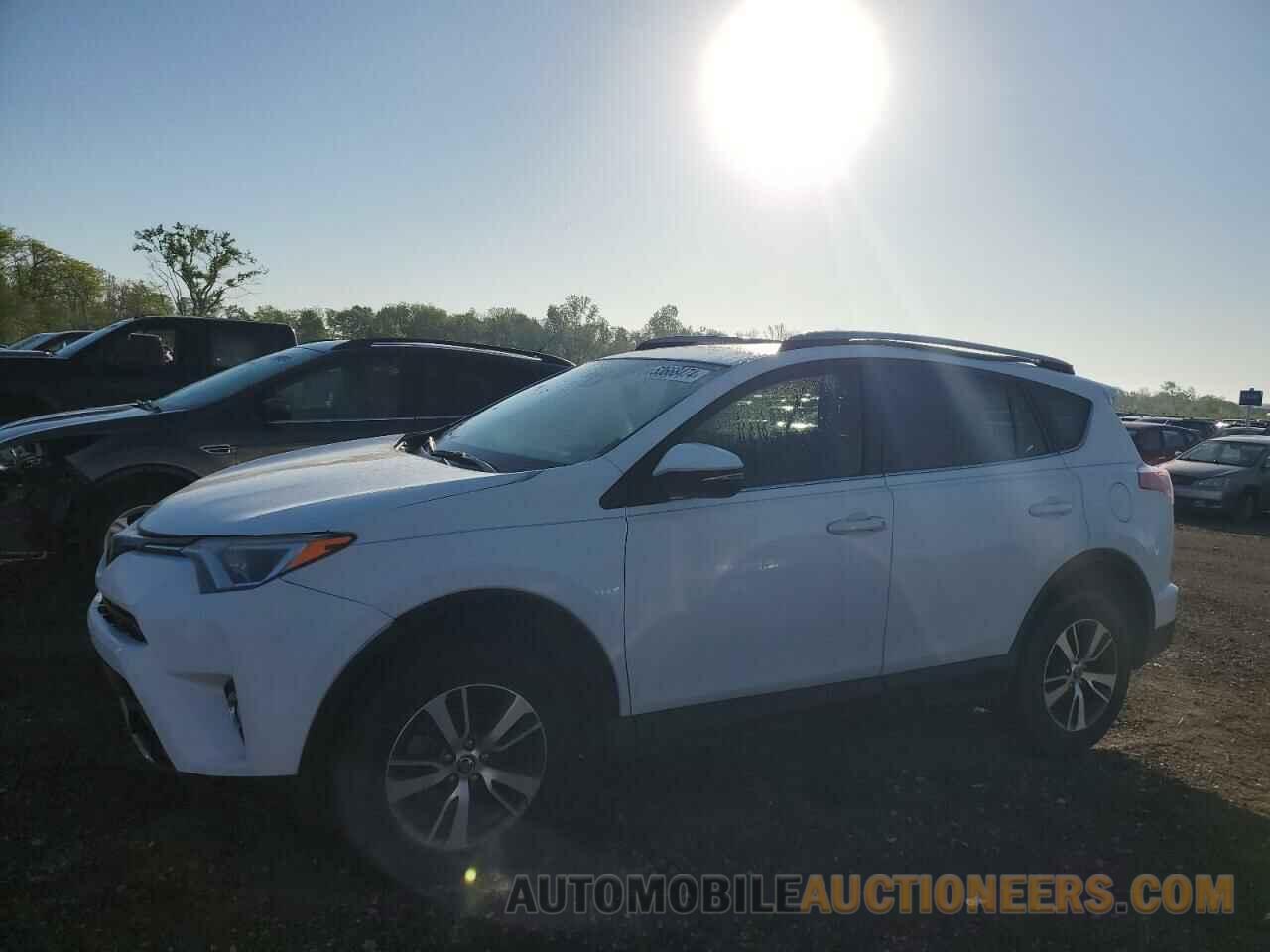 JTMWFREV2JJ152147 TOYOTA RAV4 2018