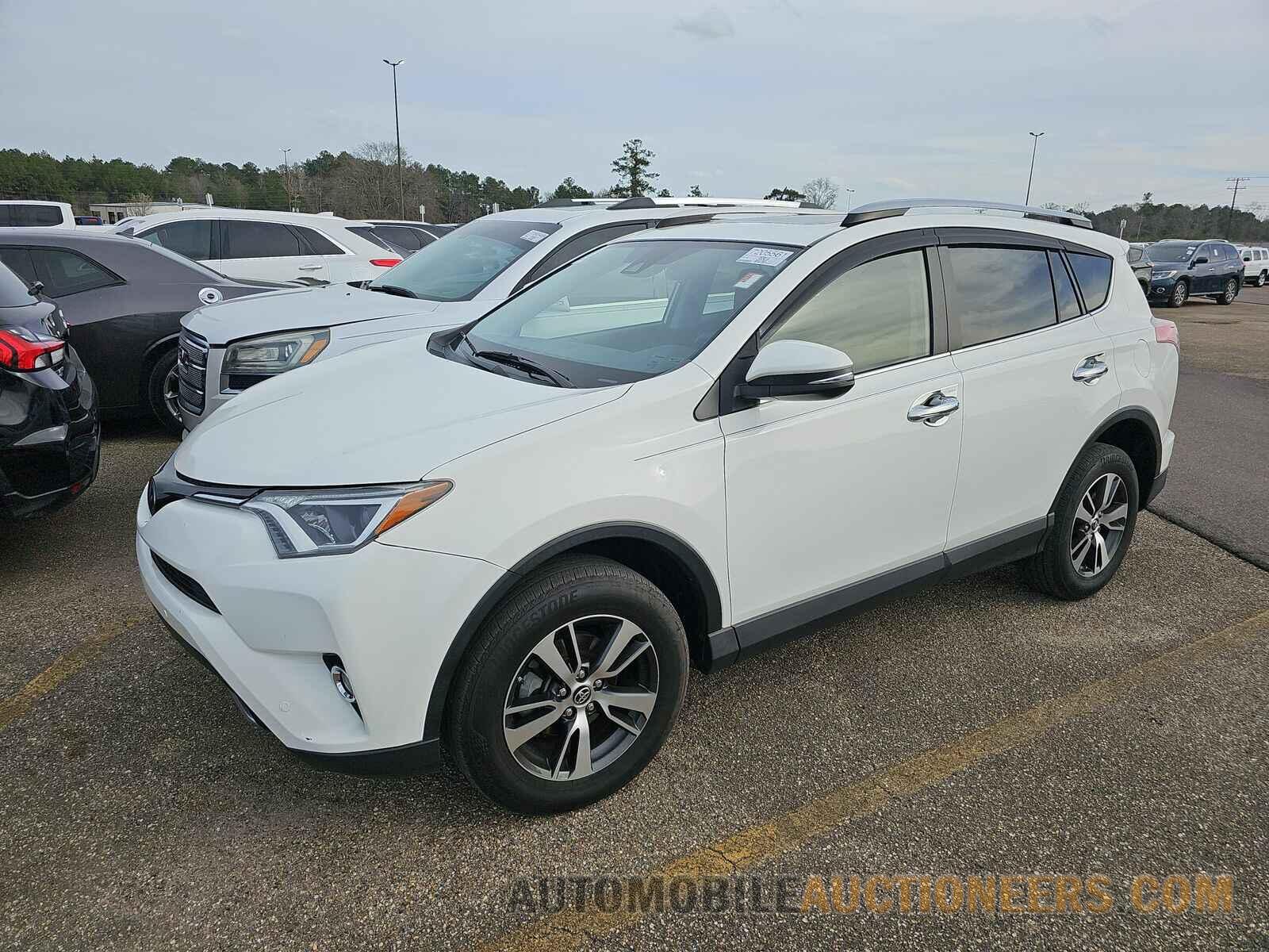 JTMWFREV2JJ166338 Toyota RAV4 2018