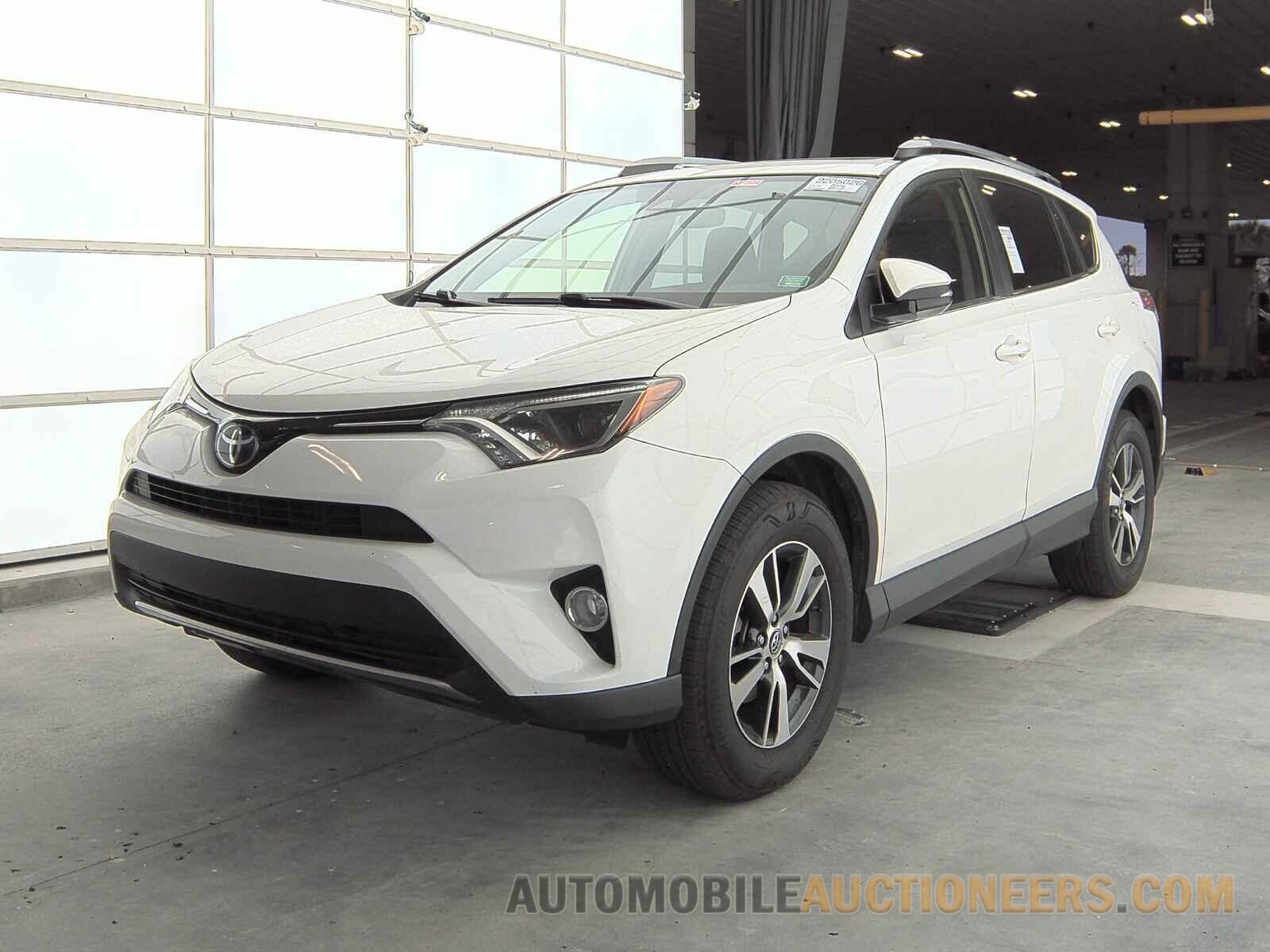 JTMWFREV2JJ729131 Toyota RAV4 2018