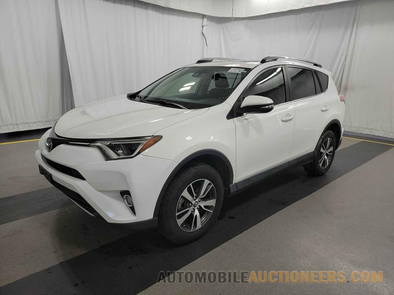 JTMWFREV2JJ732935 Toyota RAV4 2018