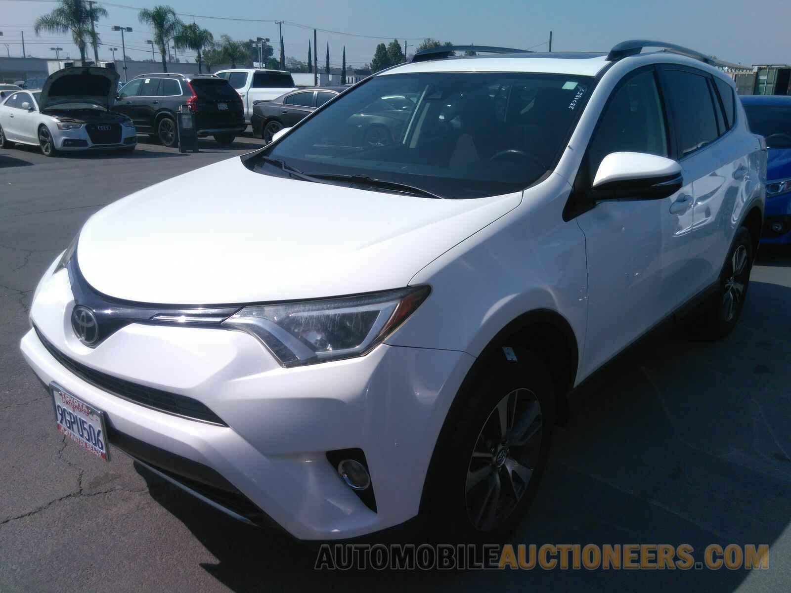 JTMWFREV2JJ738198 Toyota RAV4 2018