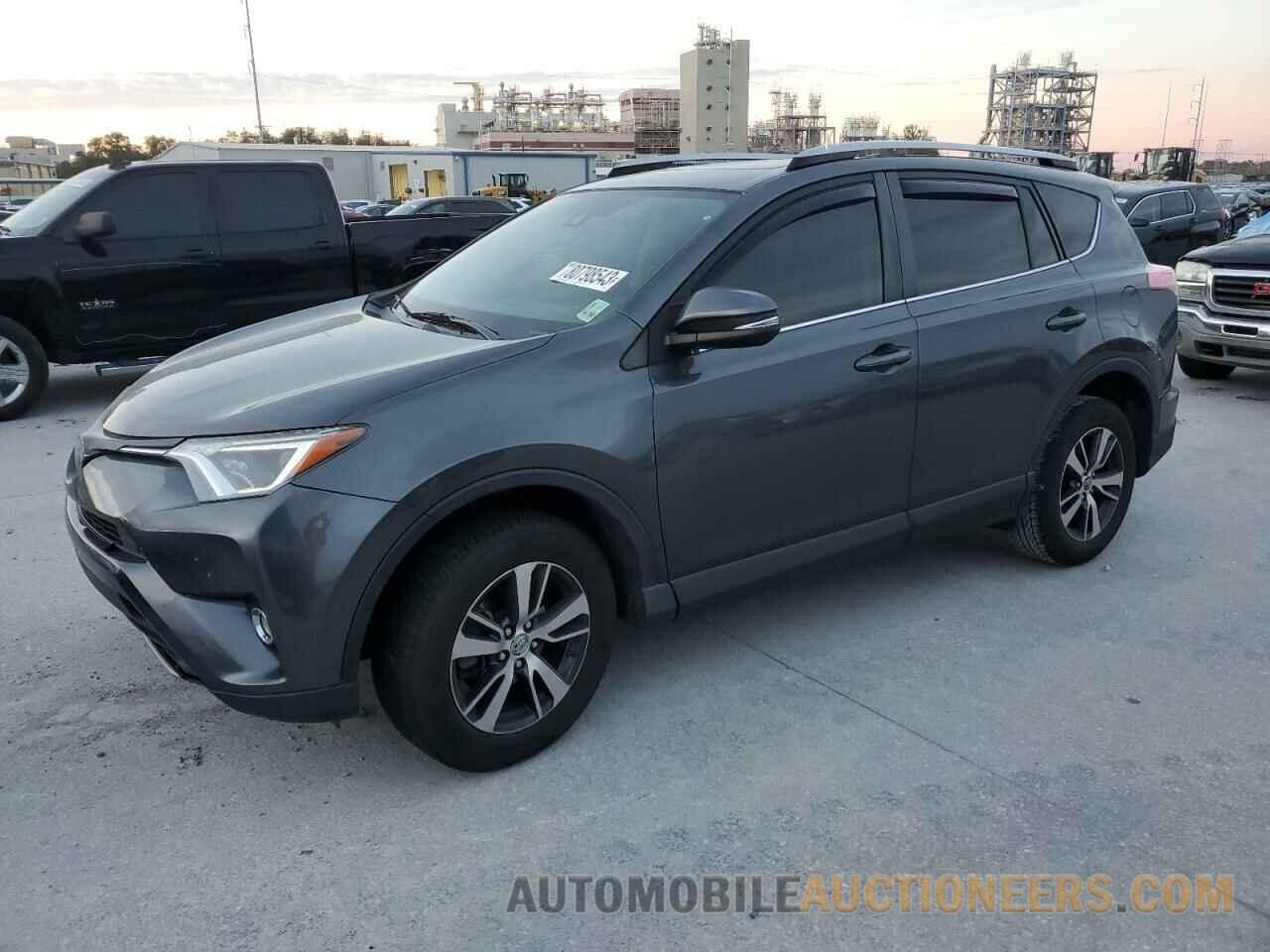 JTMWFREV3HD100695 TOYOTA RAV4 2017