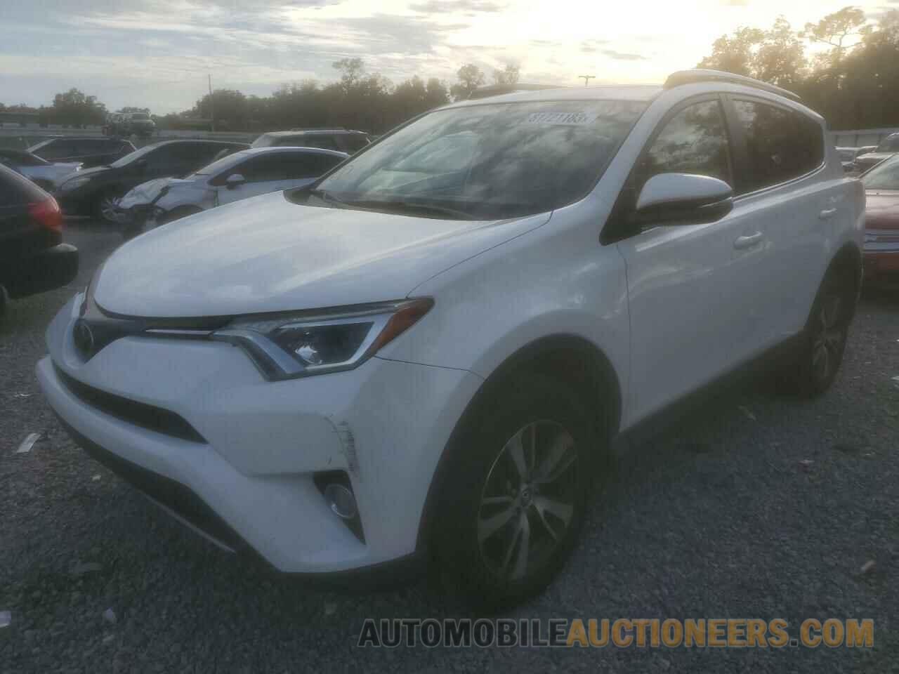 JTMWFREV3HJ722120 TOYOTA RAV4 2017