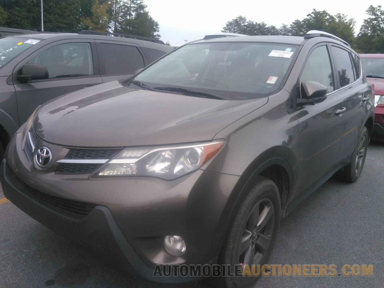 JTMWFREV4FD074587 Toyota RAV4 2015