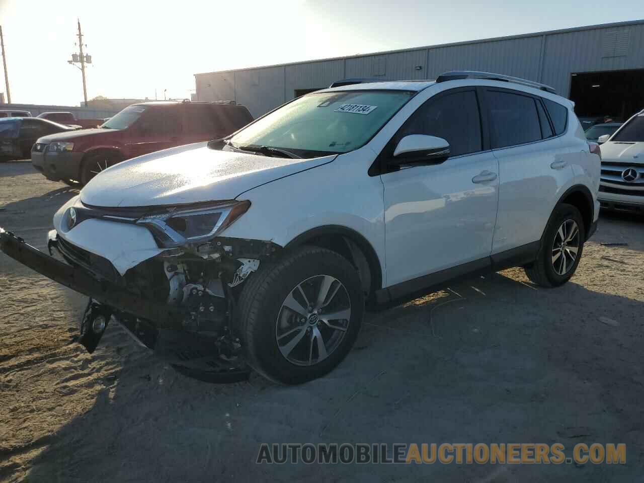 JTMWFREV4HD101404 TOYOTA RAV4 2017