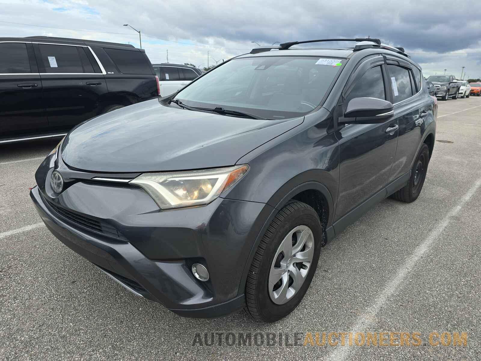 JTMWFREV4HD105694 Toyota RAV4 2017