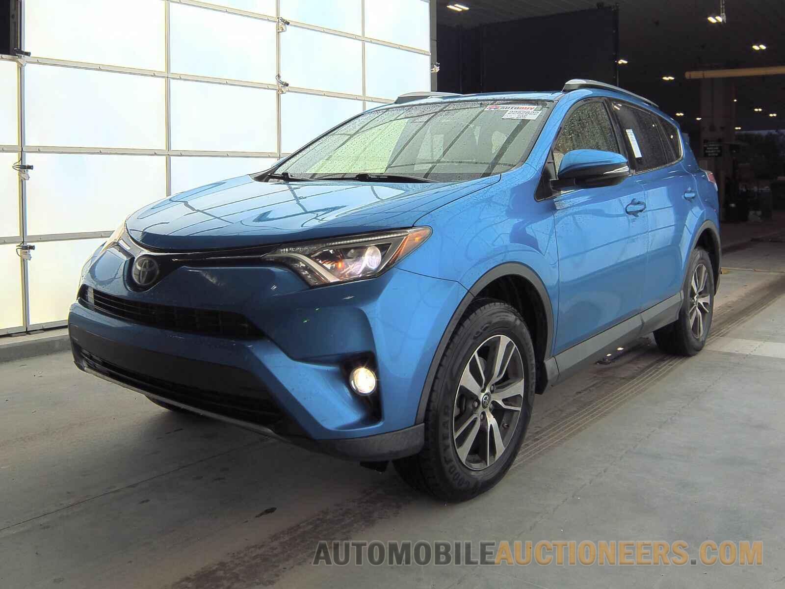 JTMWFREV4HJ103168 Toyota RAV4 2017