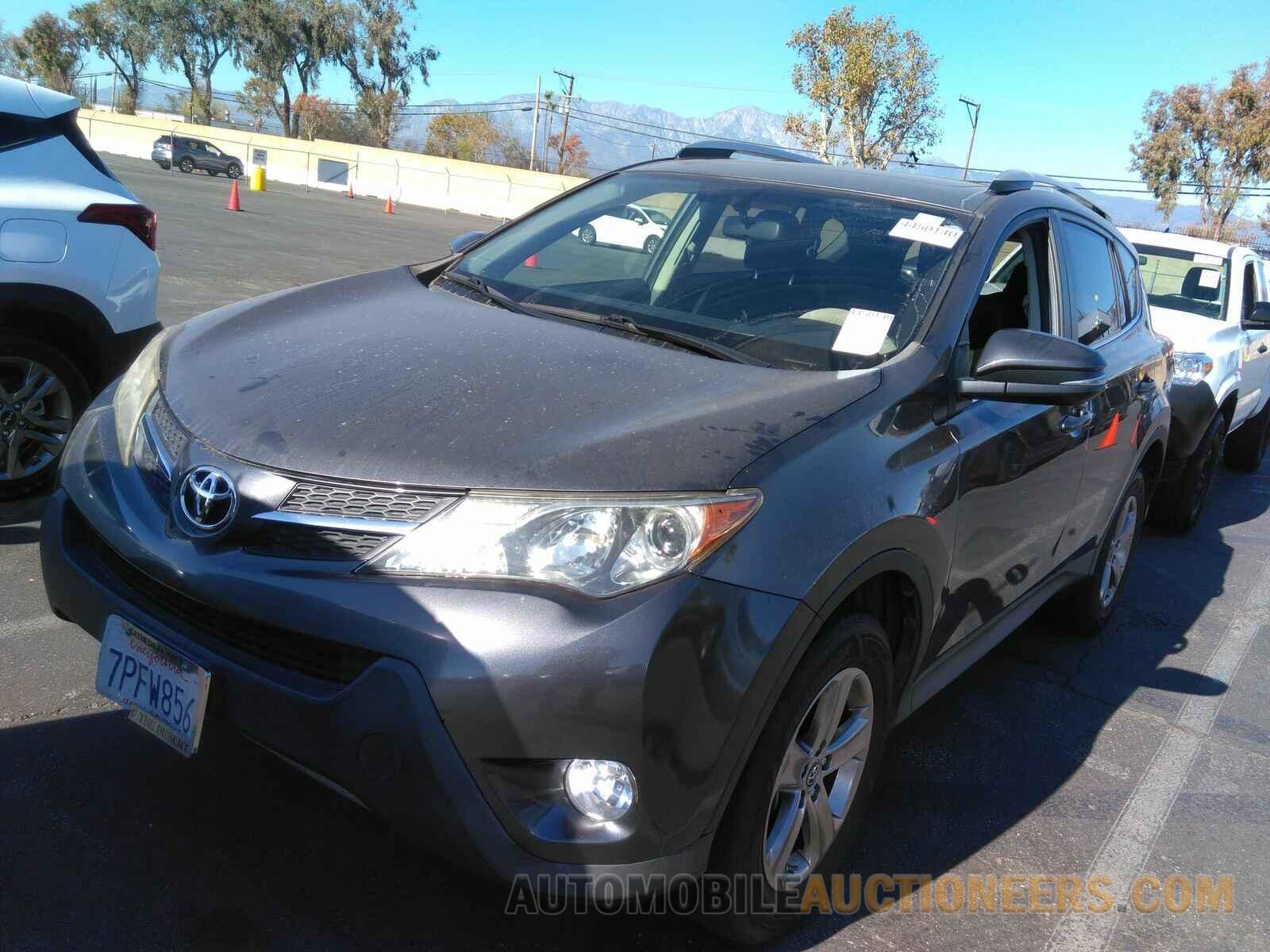 JTMWFREV5FD078342 Toyota RAV4 2015