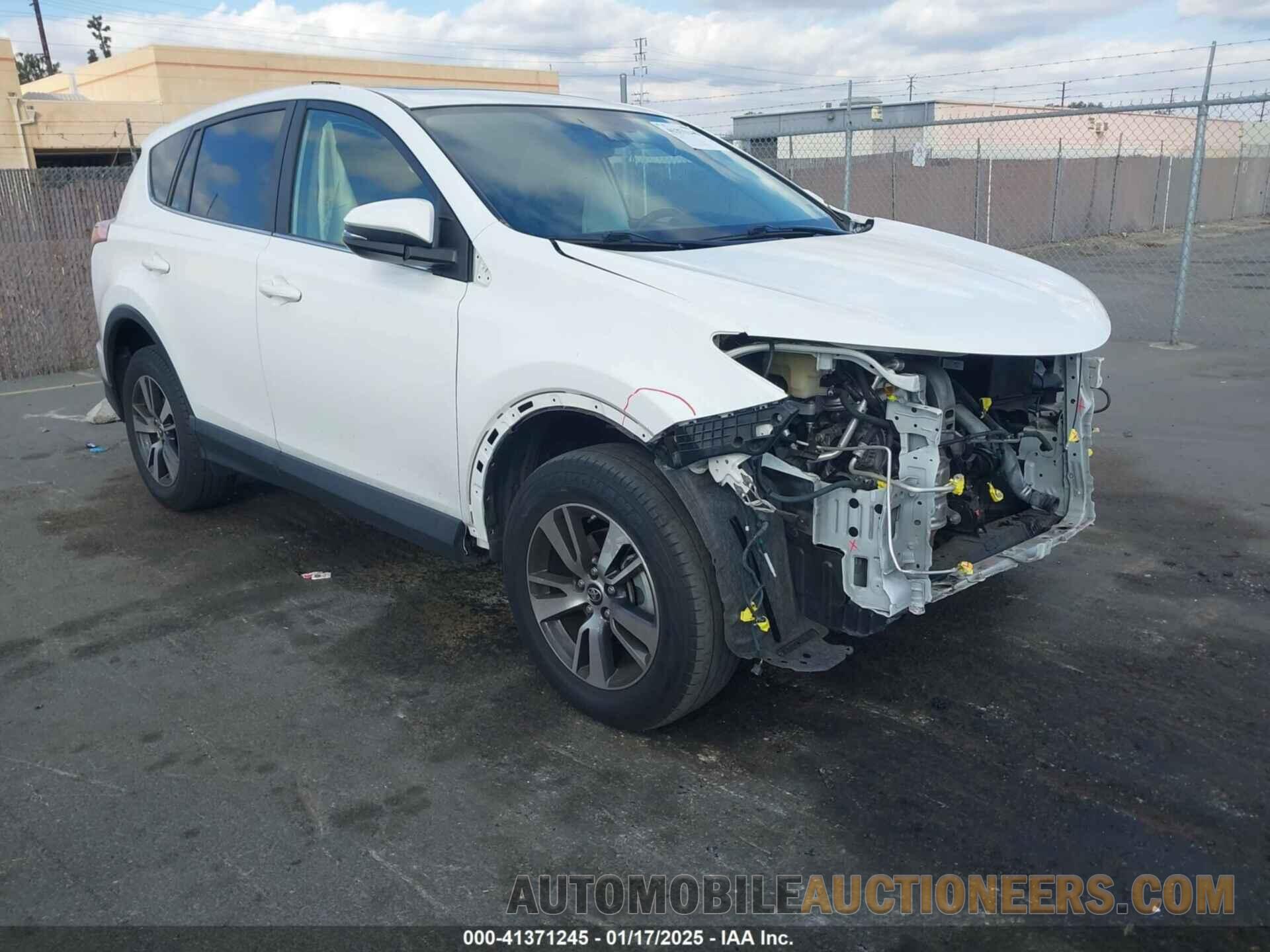 JTMWFREV5HJ144716 TOYOTA RAV4 2017