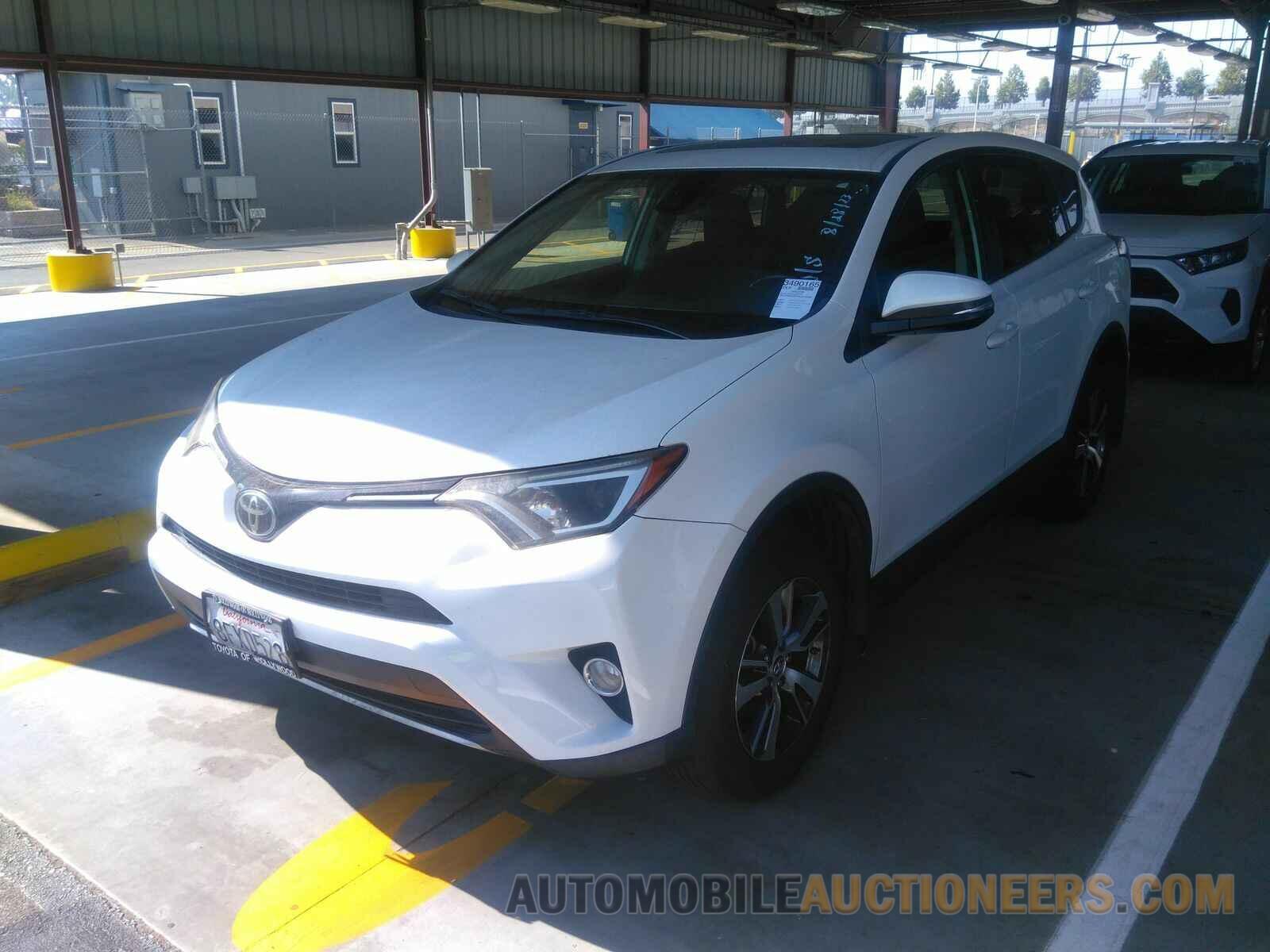 JTMWFREV5JJ749339 Toyota RAV4 2018