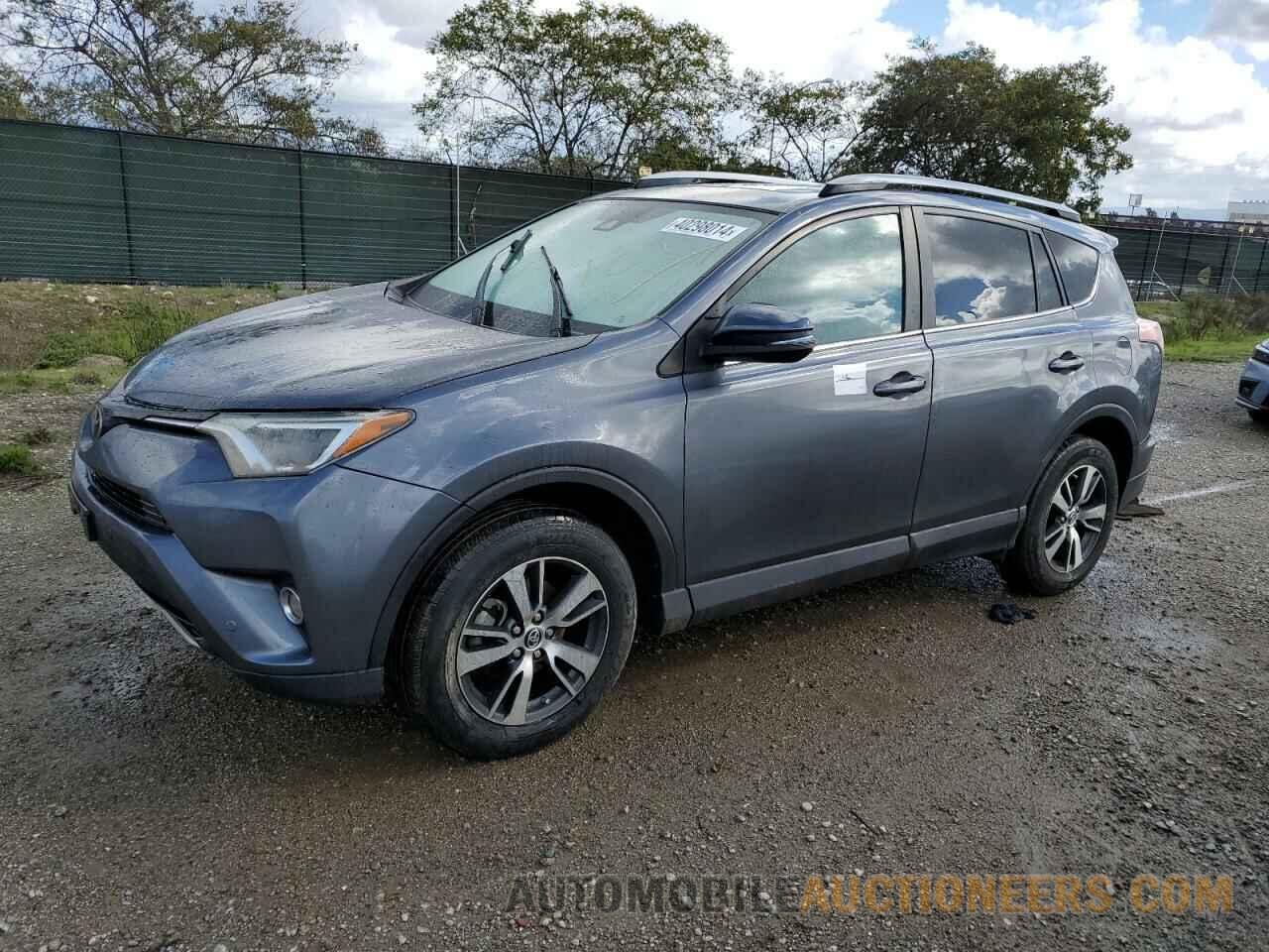 JTMWFREV6HD097162 TOYOTA RAV4 2017