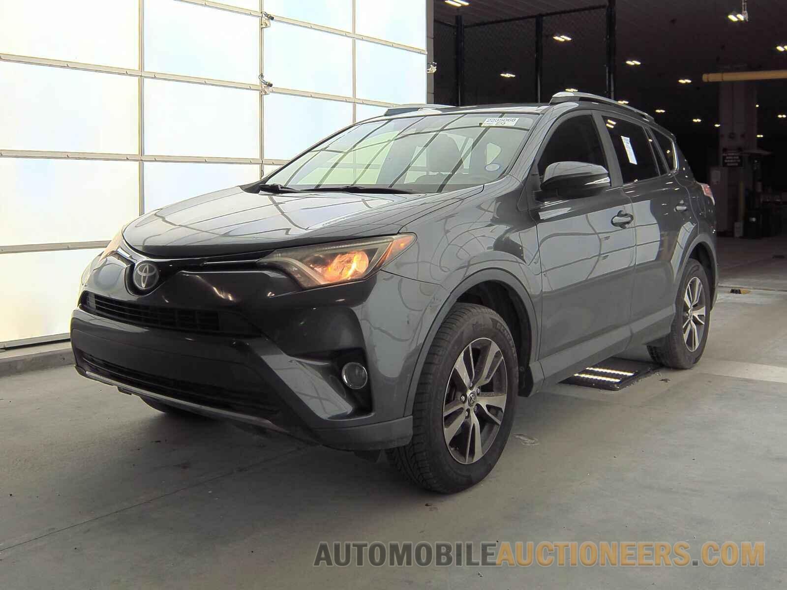 JTMWFREV6HJ701942 Toyota RAV4 2017