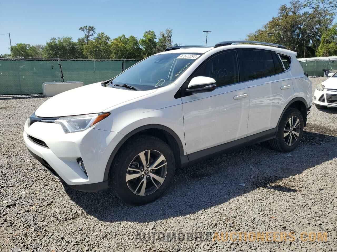 JTMWFREV7HD095551 TOYOTA RAV4 2017