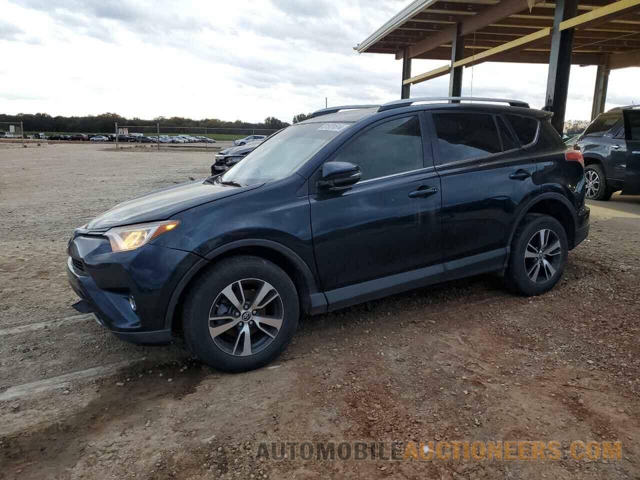 JTMWFREV7HD104992 TOYOTA RAV4 2017