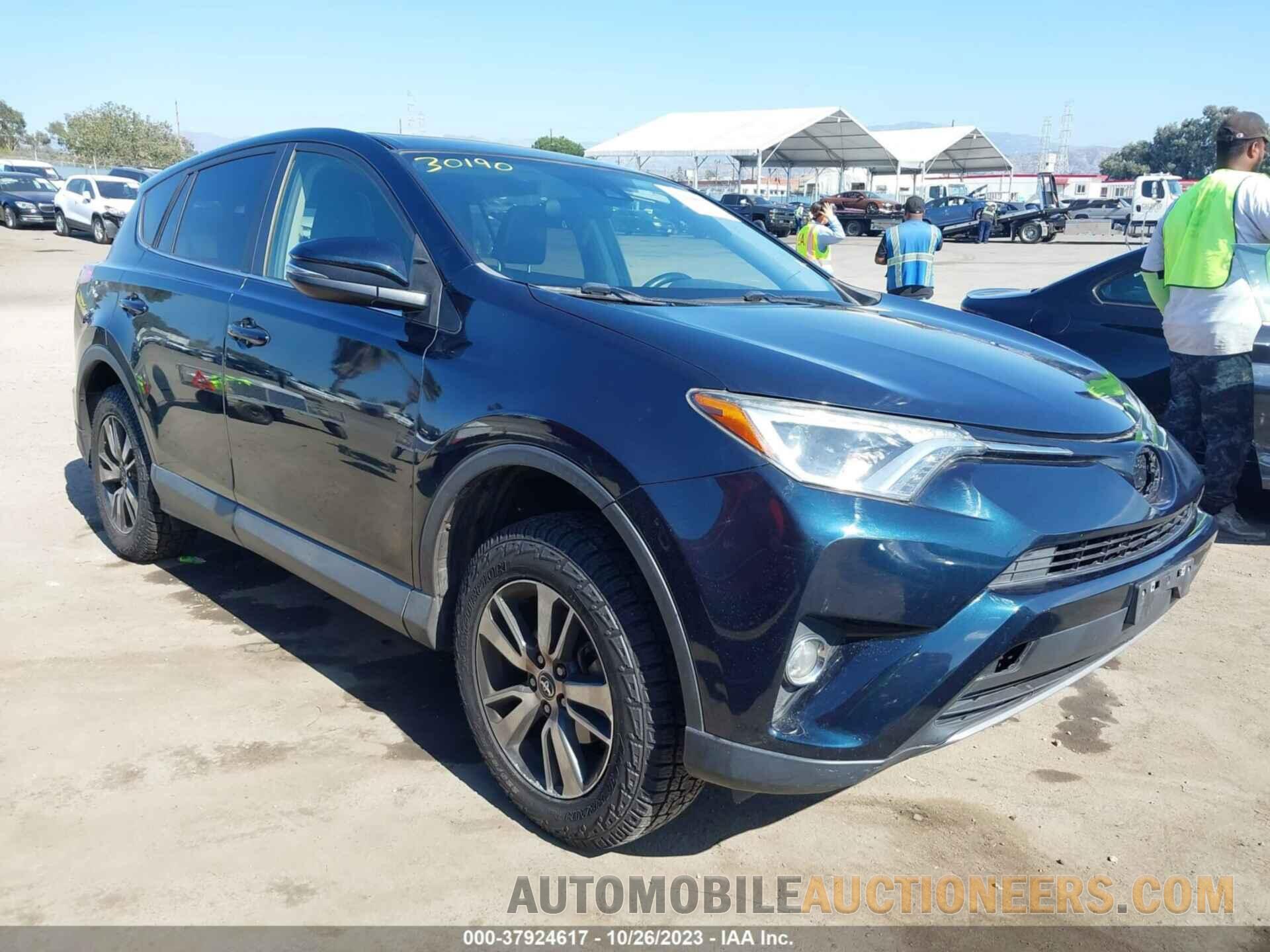 JTMWFREV7HD105592 TOYOTA RAV4 2017