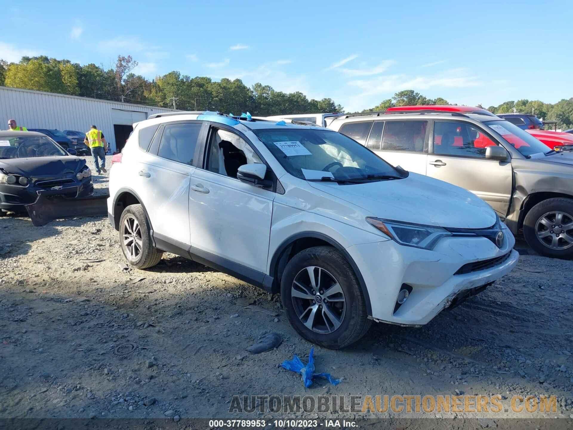 JTMWFREV7HD105687 TOYOTA RAV4 2017