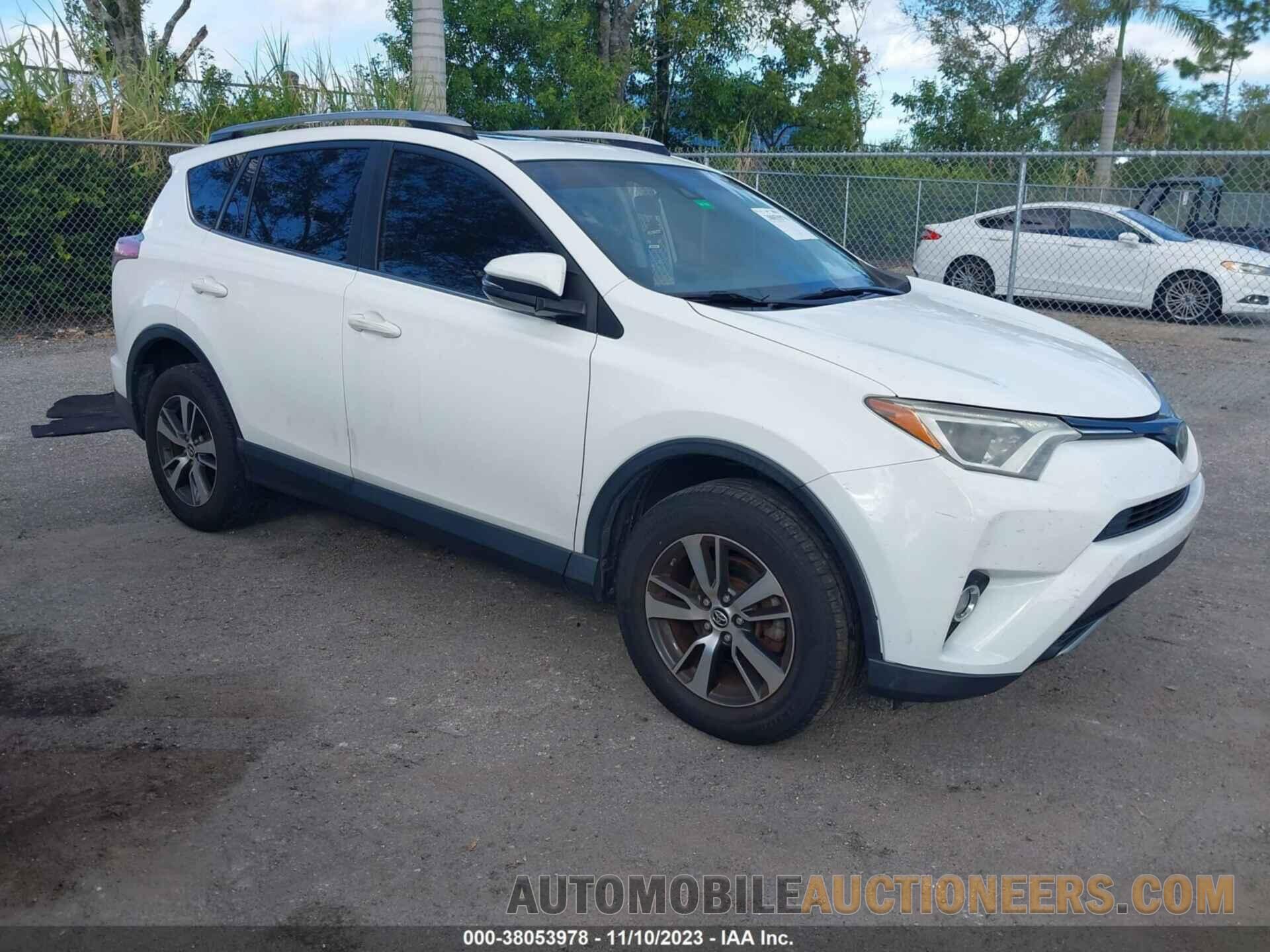 JTMWFREV7HD106323 TOYOTA RAV4 2017