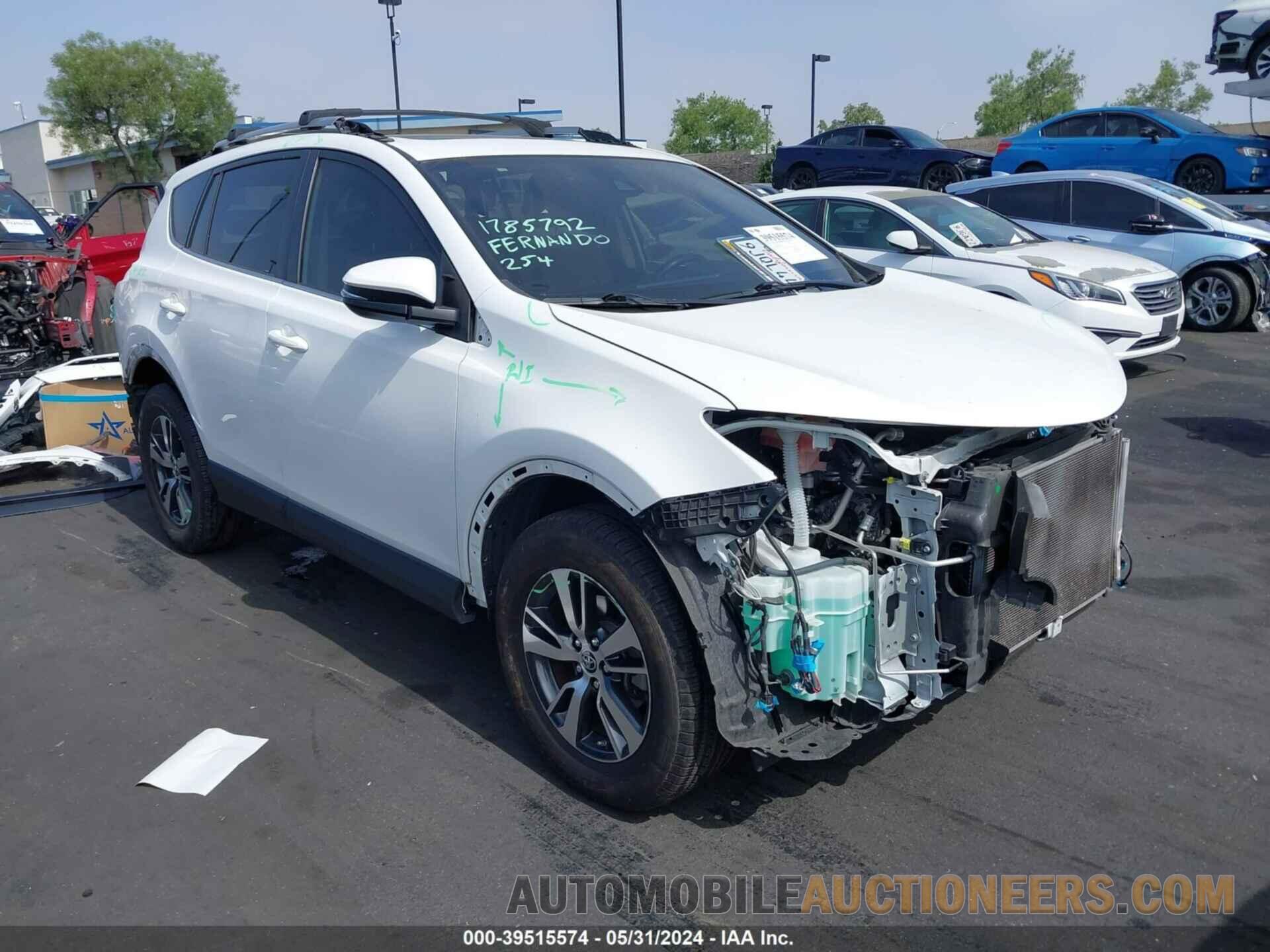 JTMWFREV7HJ105044 TOYOTA RAV4 2017