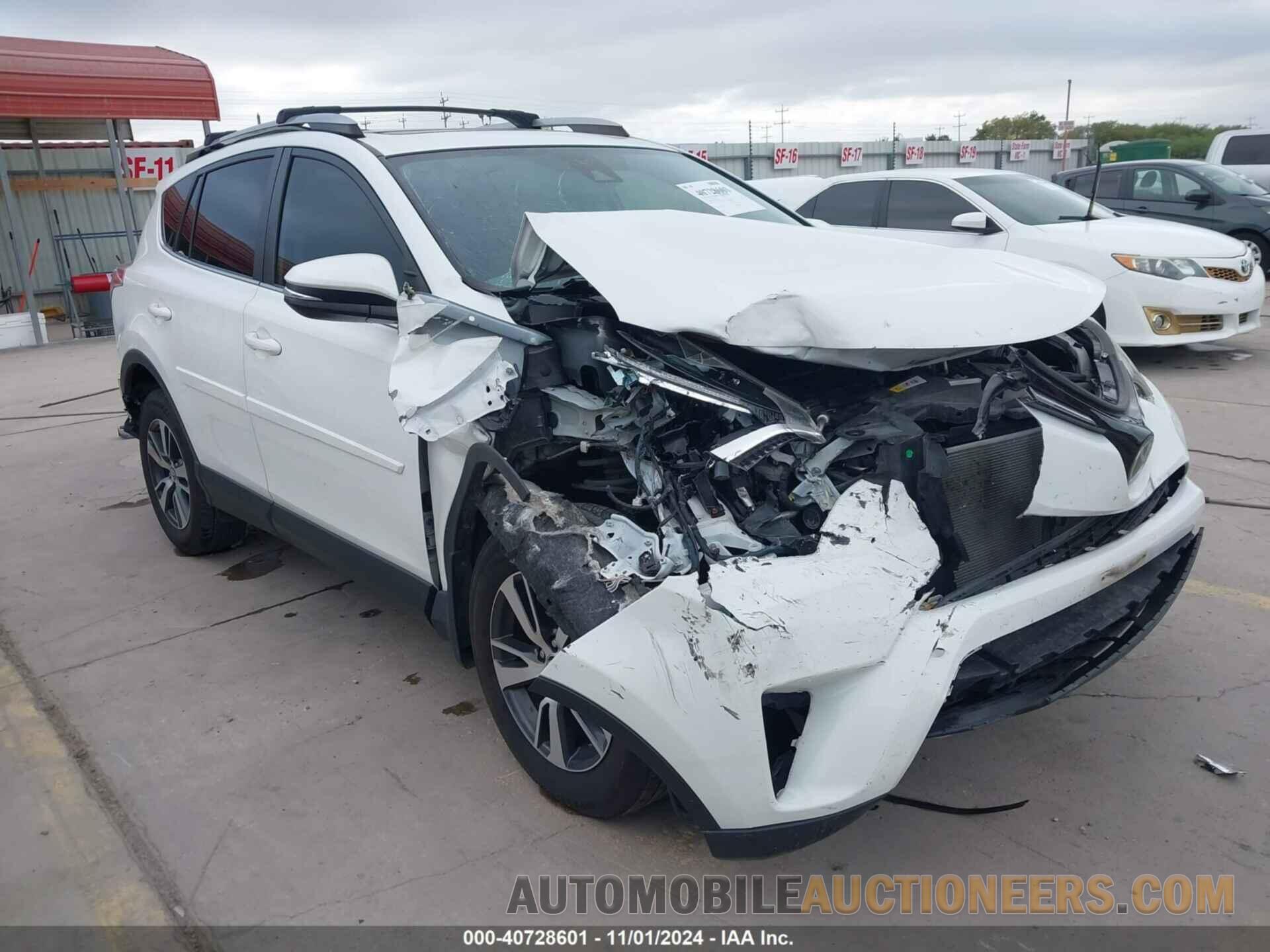 JTMWFREV7HJ130266 TOYOTA RAV4 2017