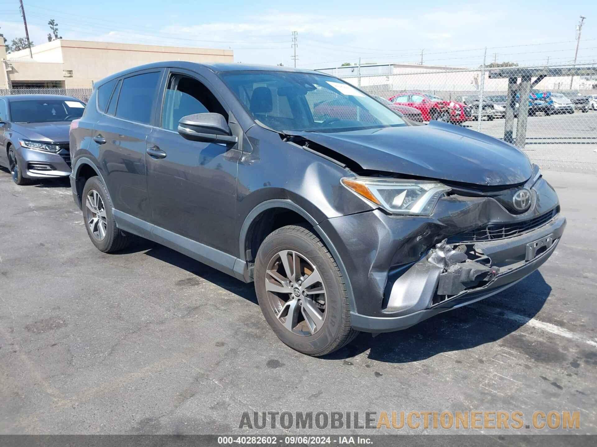 JTMWFREV7HJ145723 TOYOTA RAV4 2017