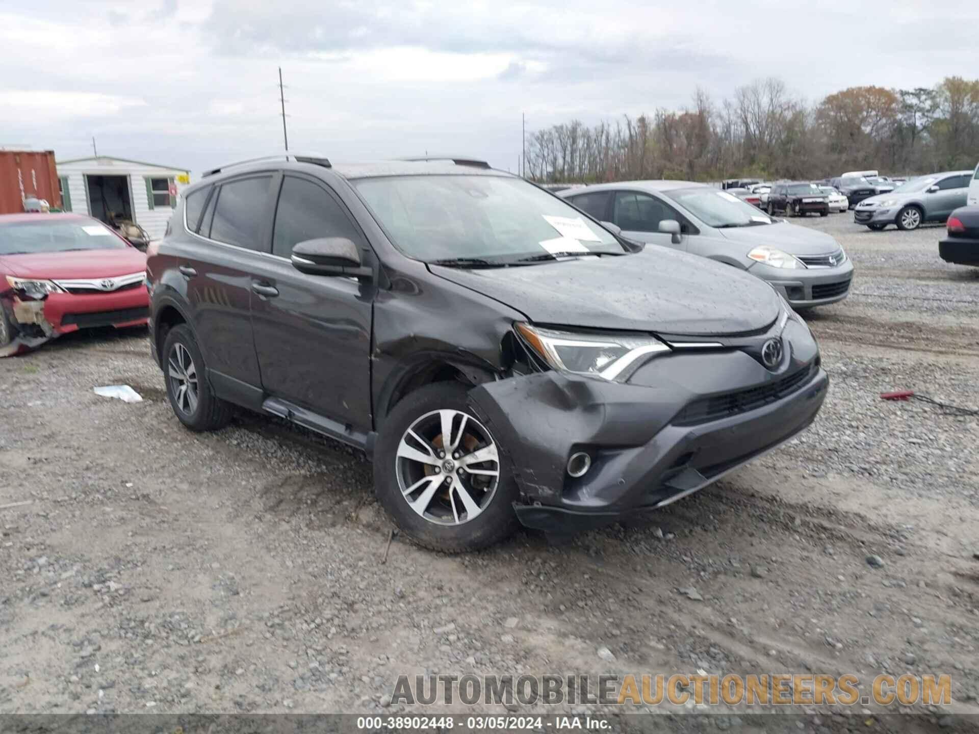 JTMWFREV7HJ701027 TOYOTA RAV4 2017