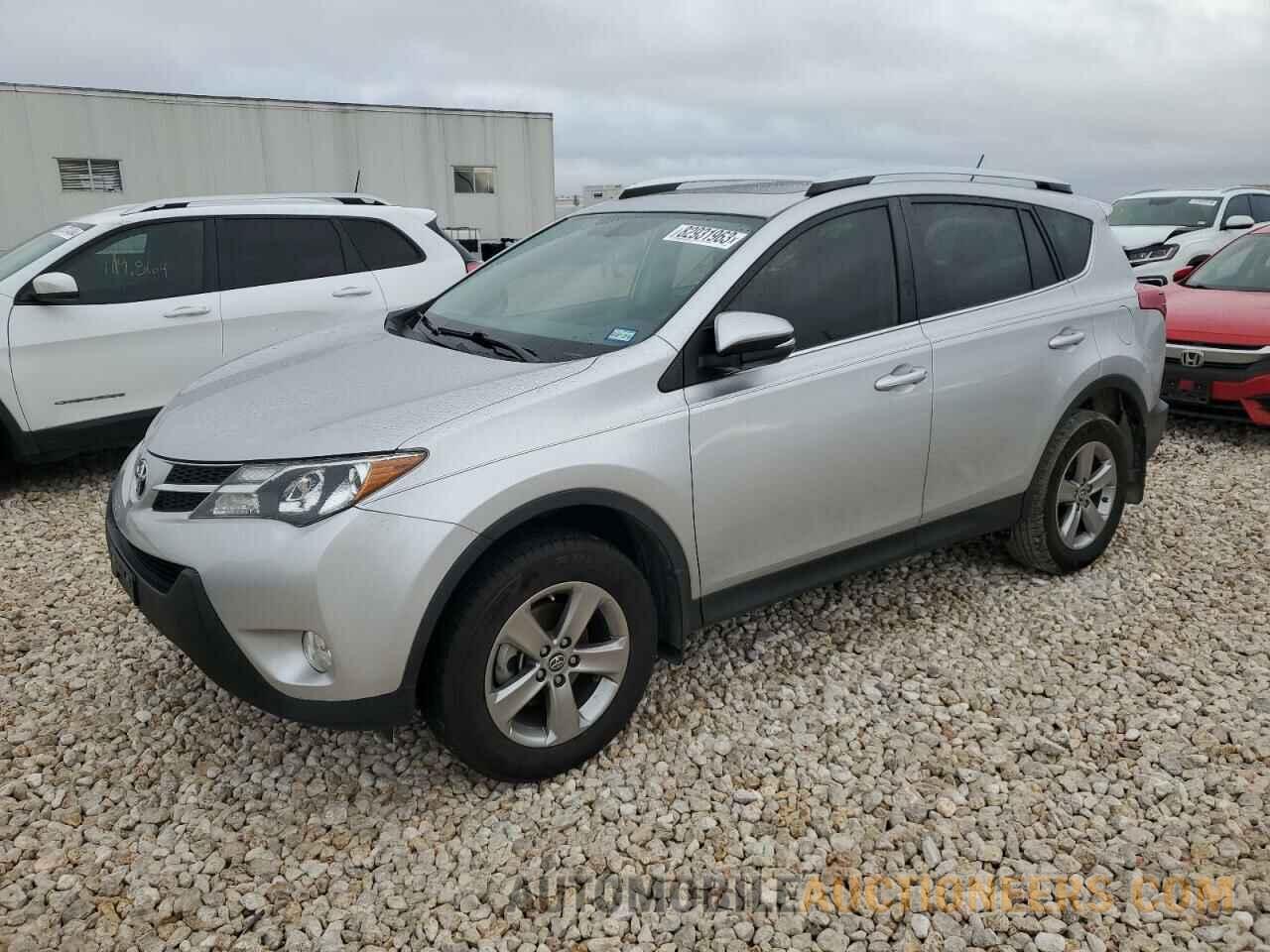 JTMWFREV8FD066122 TOYOTA RAV4 2015