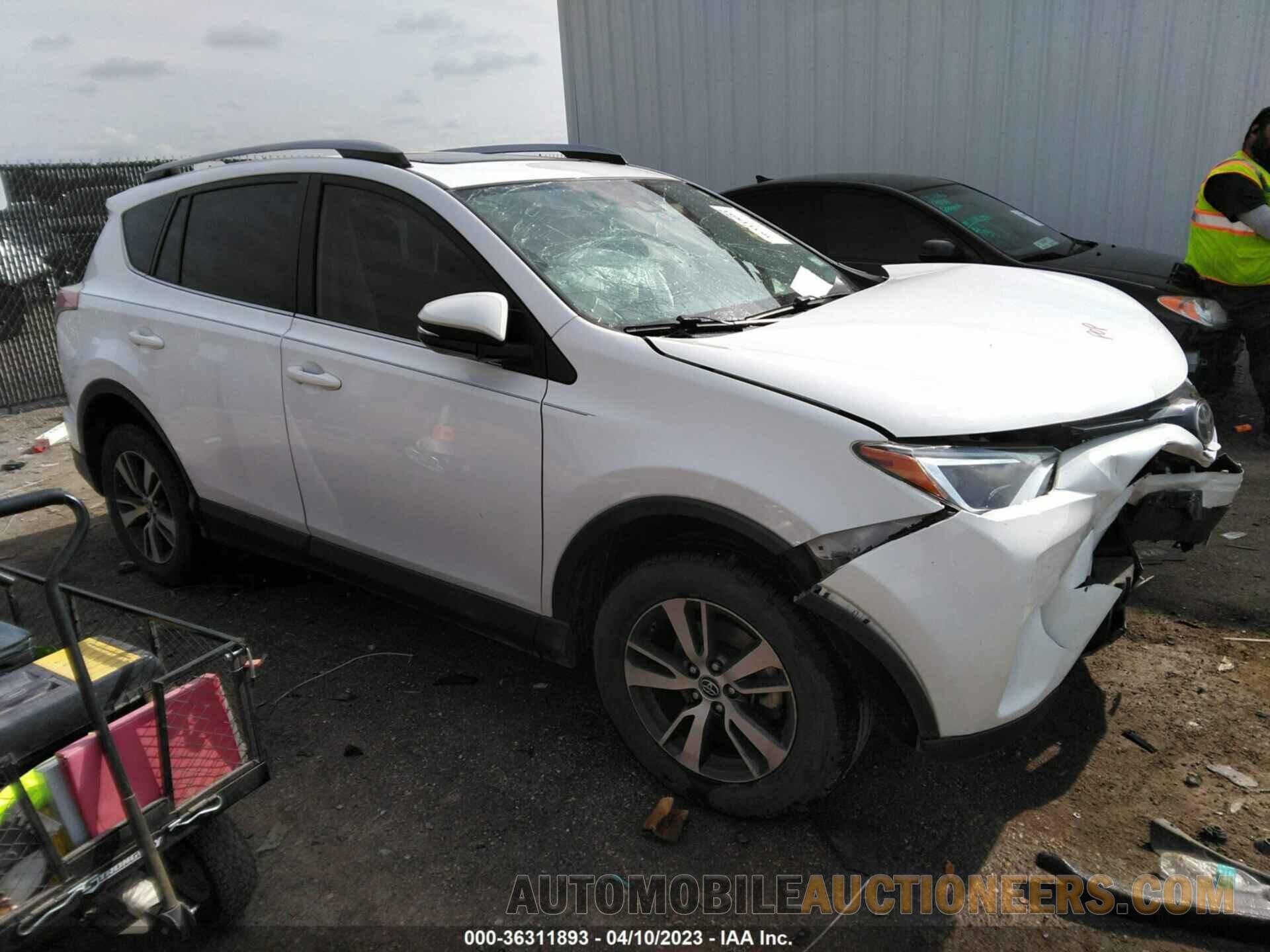 JTMWFREV8HD107688 TOYOTA RAV4 2017