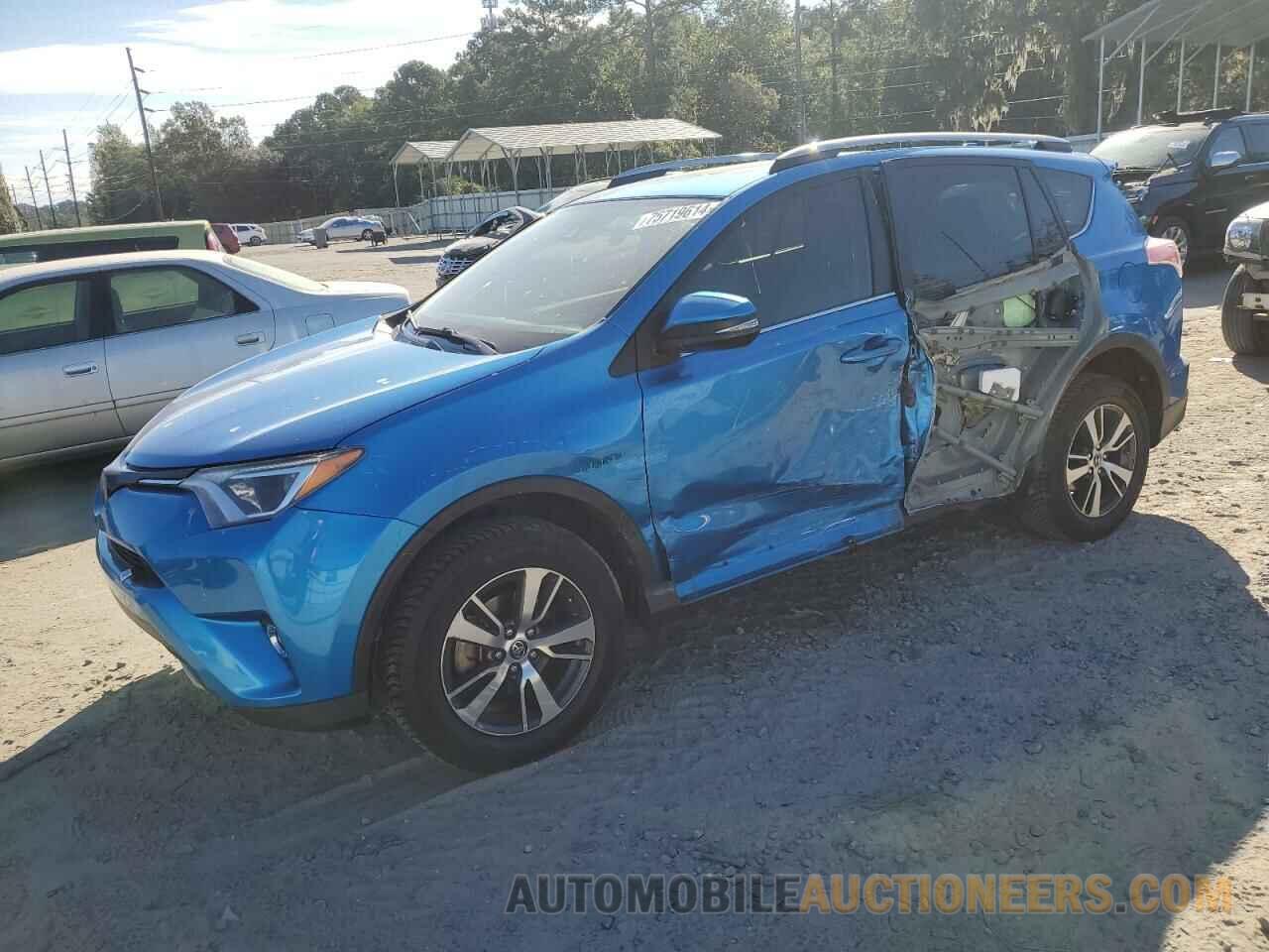 JTMWFREV8HJ120815 TOYOTA RAV4 2017