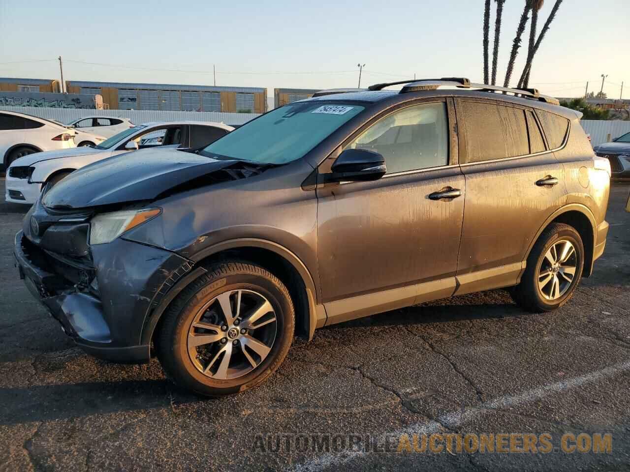 JTMWFREV8HJ704101 TOYOTA RAV4 2017