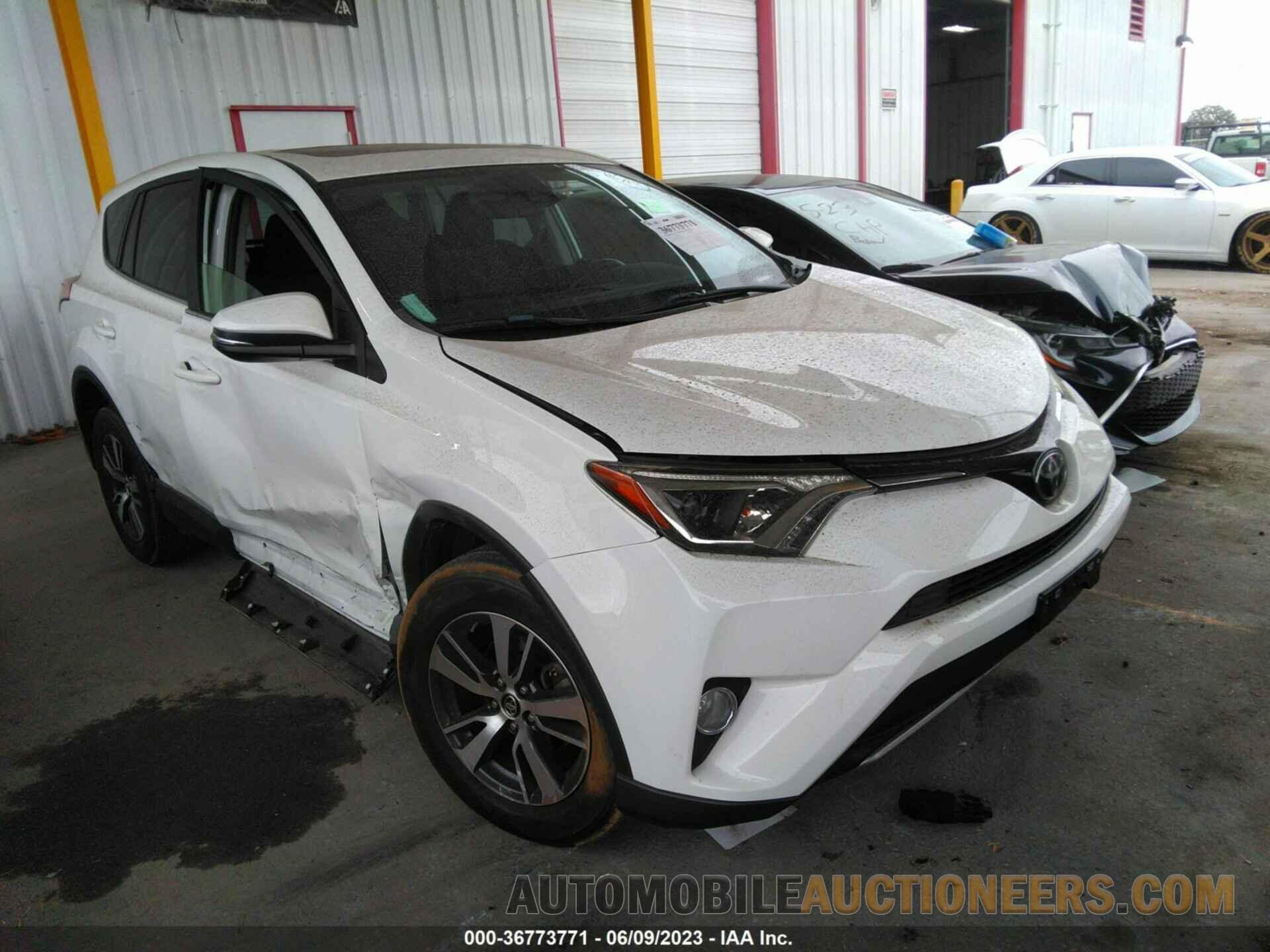 JTMWFREV8HJ717804 TOYOTA RAV4 2017