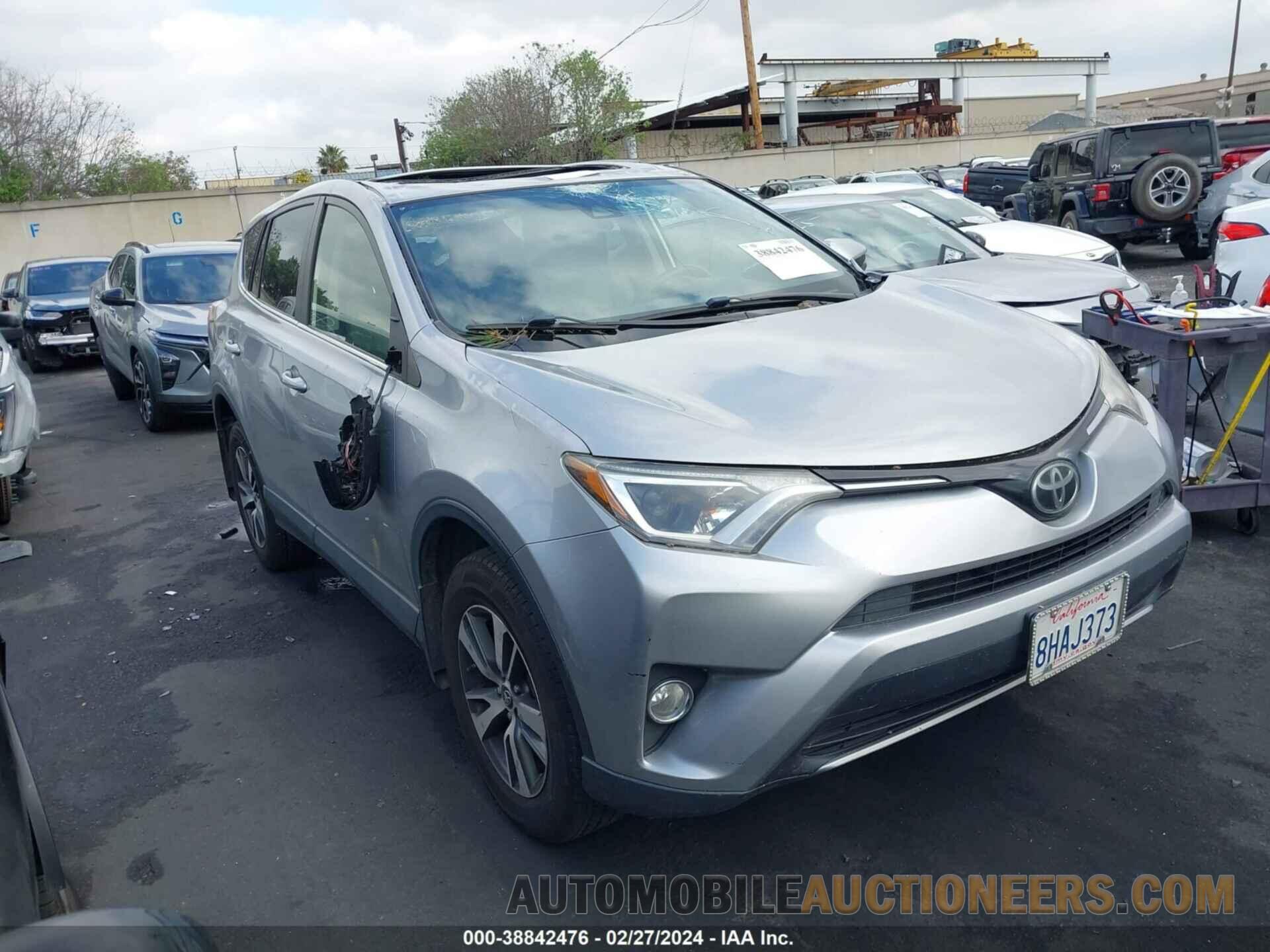 JTMWFREV8JJ205627 TOYOTA RAV4 2018