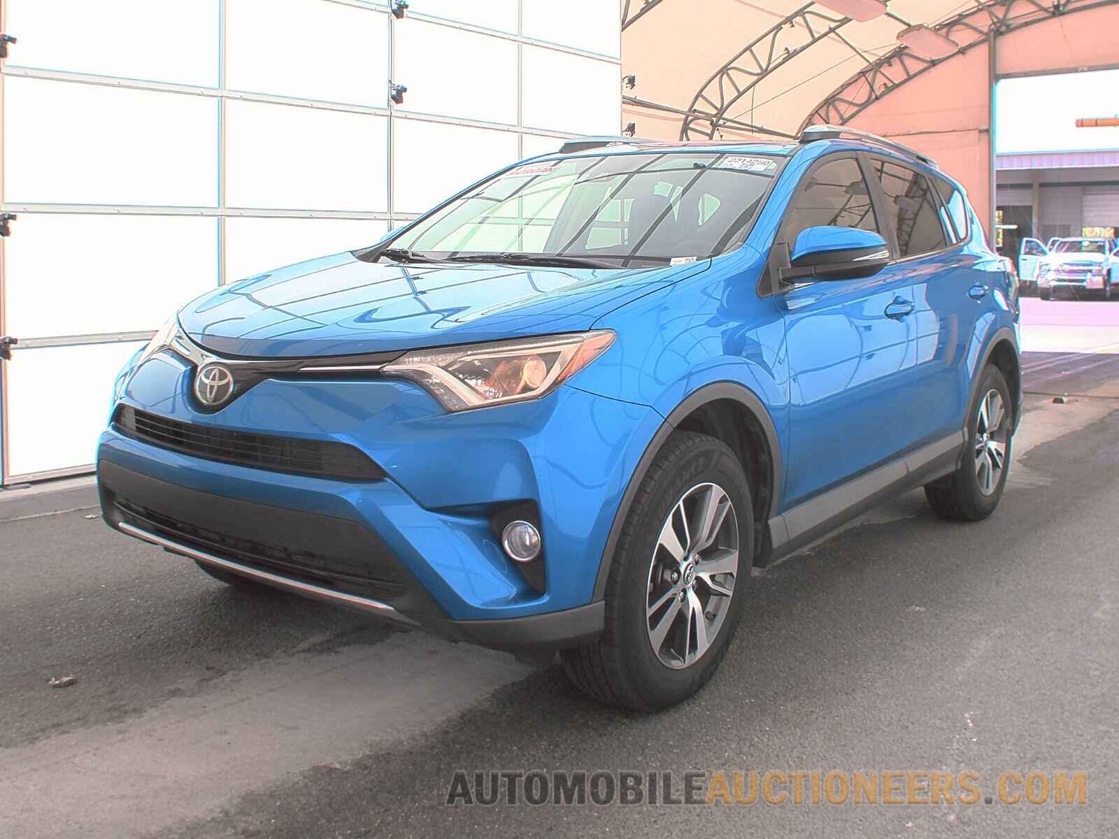 JTMWFREV9HJ100721 Toyota RAV4 2017