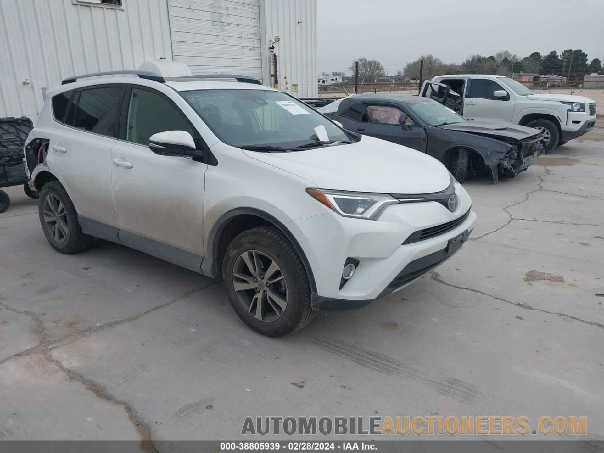 JTMWFREV9HJ715673 TOYOTA RAV4 2017