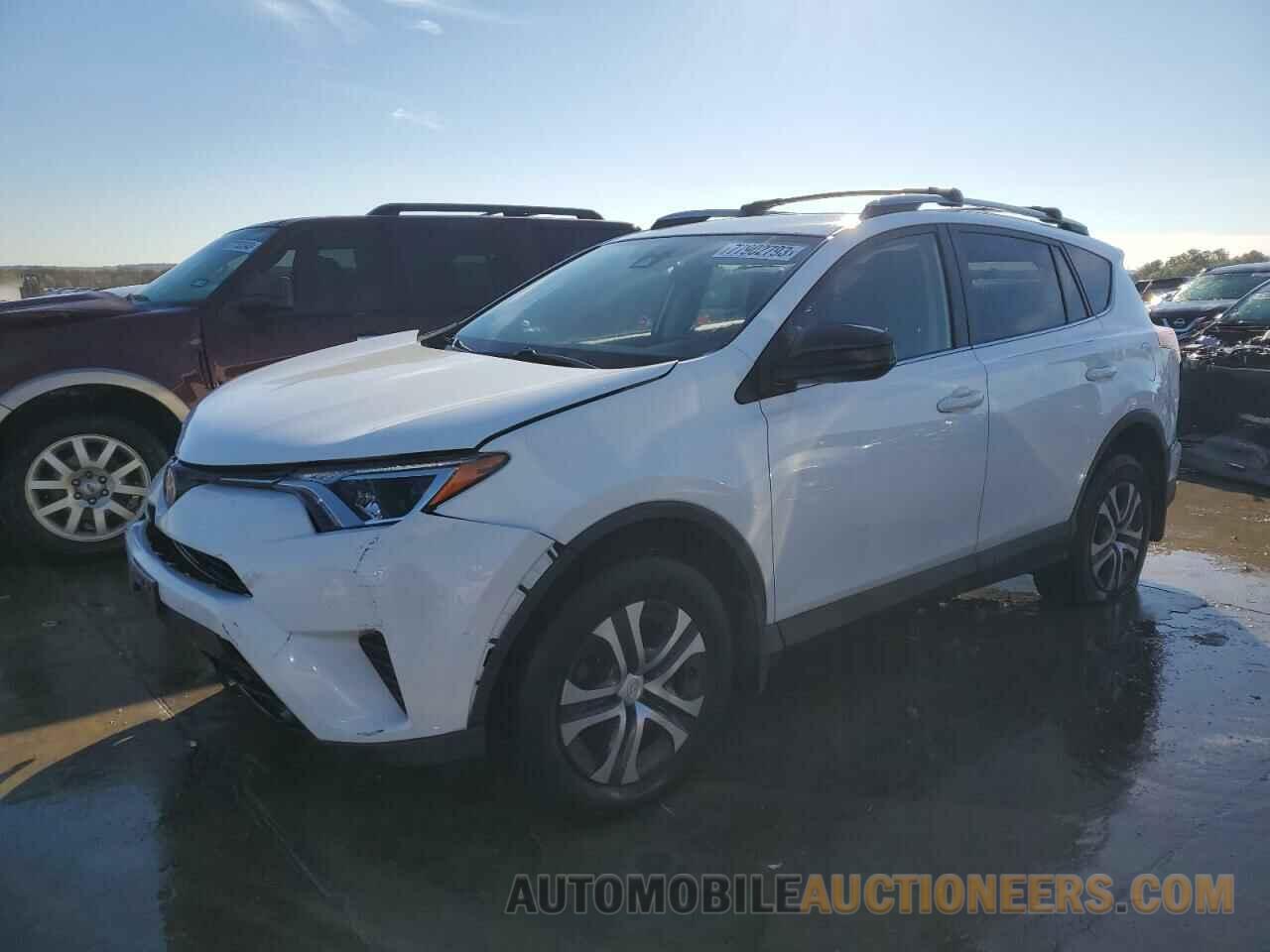 JTMZFREV0HJ711637 TOYOTA RAV4 2017