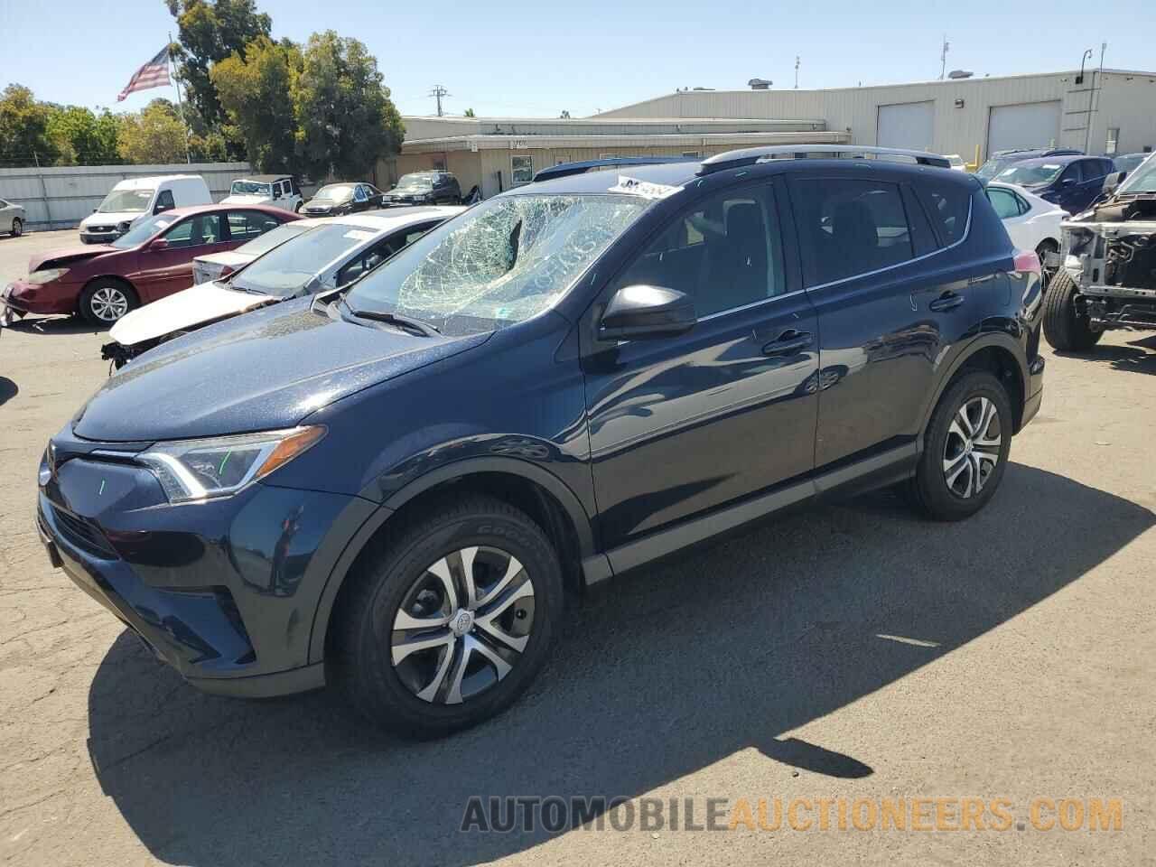 JTMZFREV1HJ134813 TOYOTA RAV4 2017